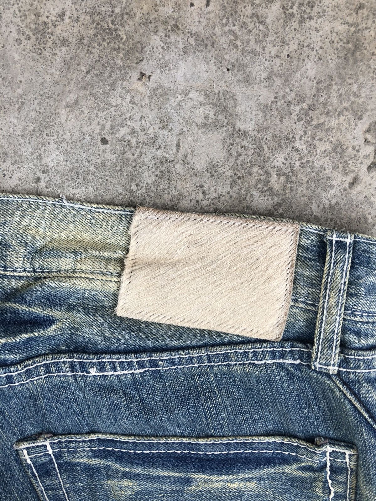 Who Decides War Japanese Urban Craft Distressed Jeans Size US 31 - 17 Thumbnail