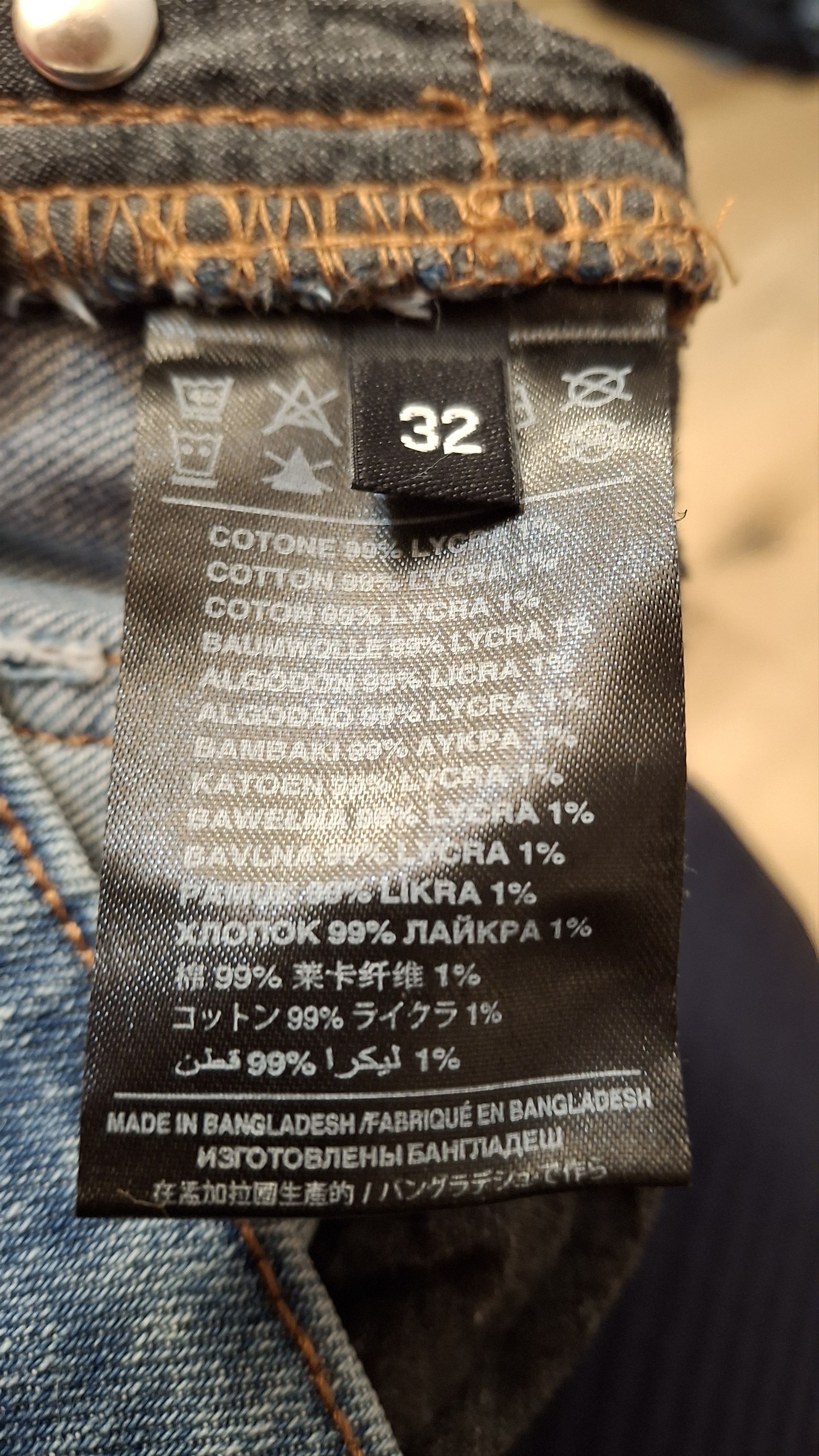John Richmond ​John Richmond Flare Jeans 32 - Original Hem Size 32" / US 10 / IT 46 - 8 Thumbnail
