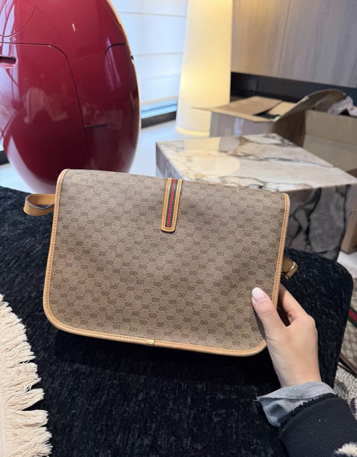 Gucci Gucci Vintage Monogram Crossbody Envelope Messenger Bag J36 Size ONE SIZE - 2 Thumbnail