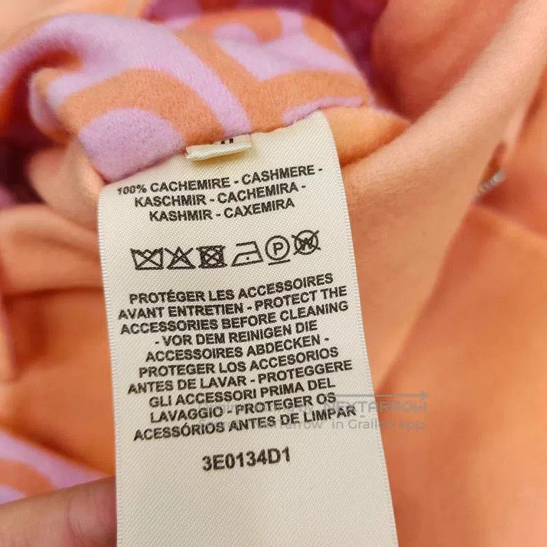 Hermes Hermes Warm Orange Pig Nose Printed Double Sided Cashmere Size S / US 4 / IT 40 - 7 Thumbnail