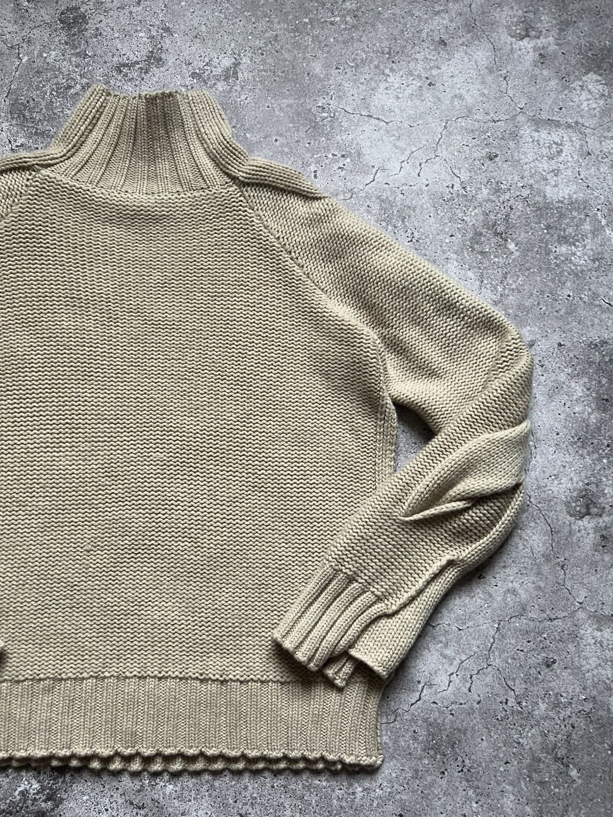 Burberry Burberry Knitted Asymetrical Sample Sweater Made in Italy Size L / US 10 / IT 46 - 13 Thumbnail