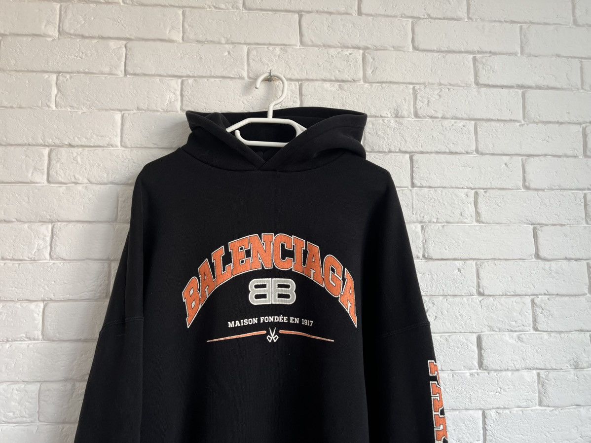 Balenciaga Balenciaga Maison Hoodie Size US L / EU 52-54 / 3 - 2 Thumbnail