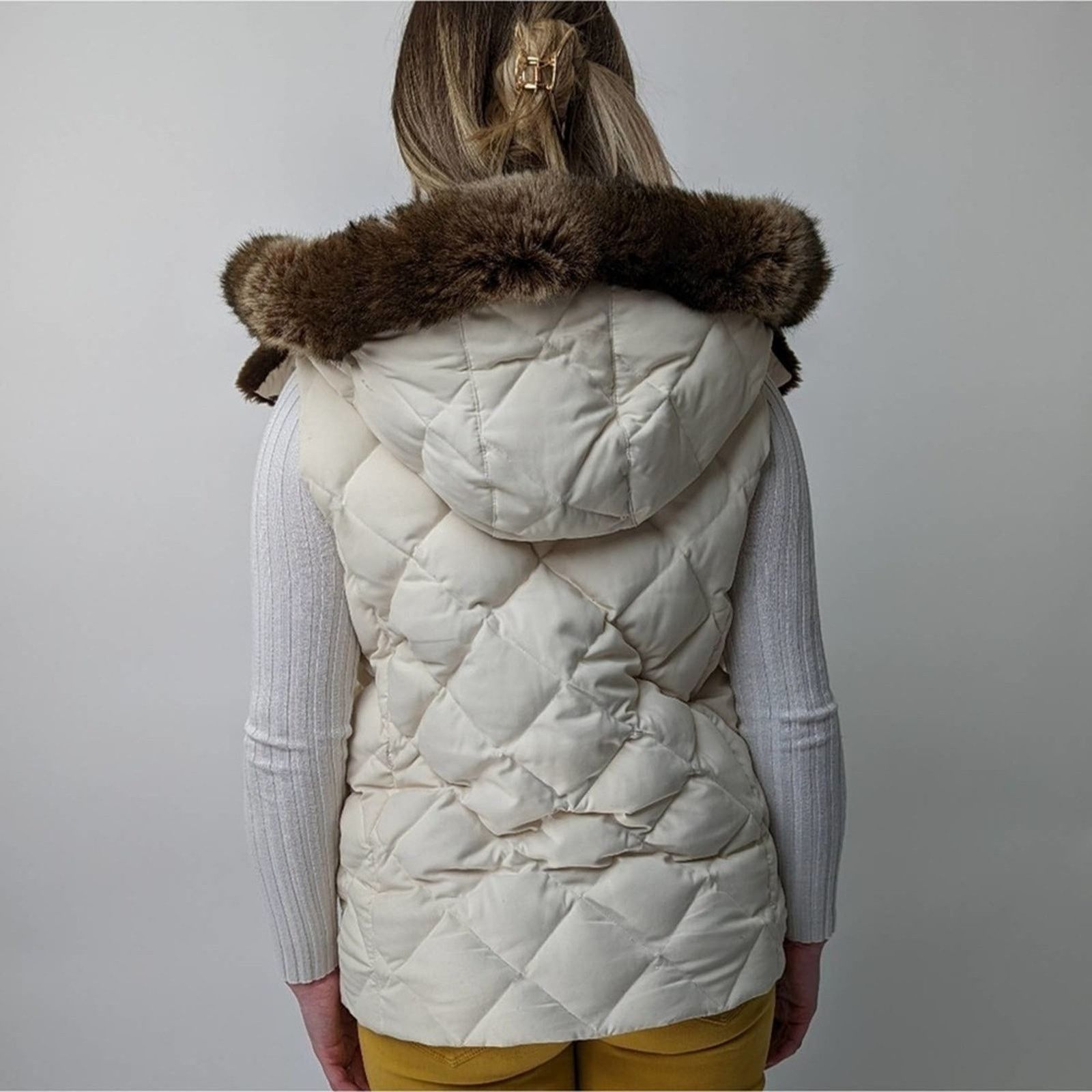 Lauren Ralph Lauren Lauren Ralph Lauren Creamy Quilted Hooded Puffer Vest Size S / US 4 / IT 40 - 11 Thumbnail