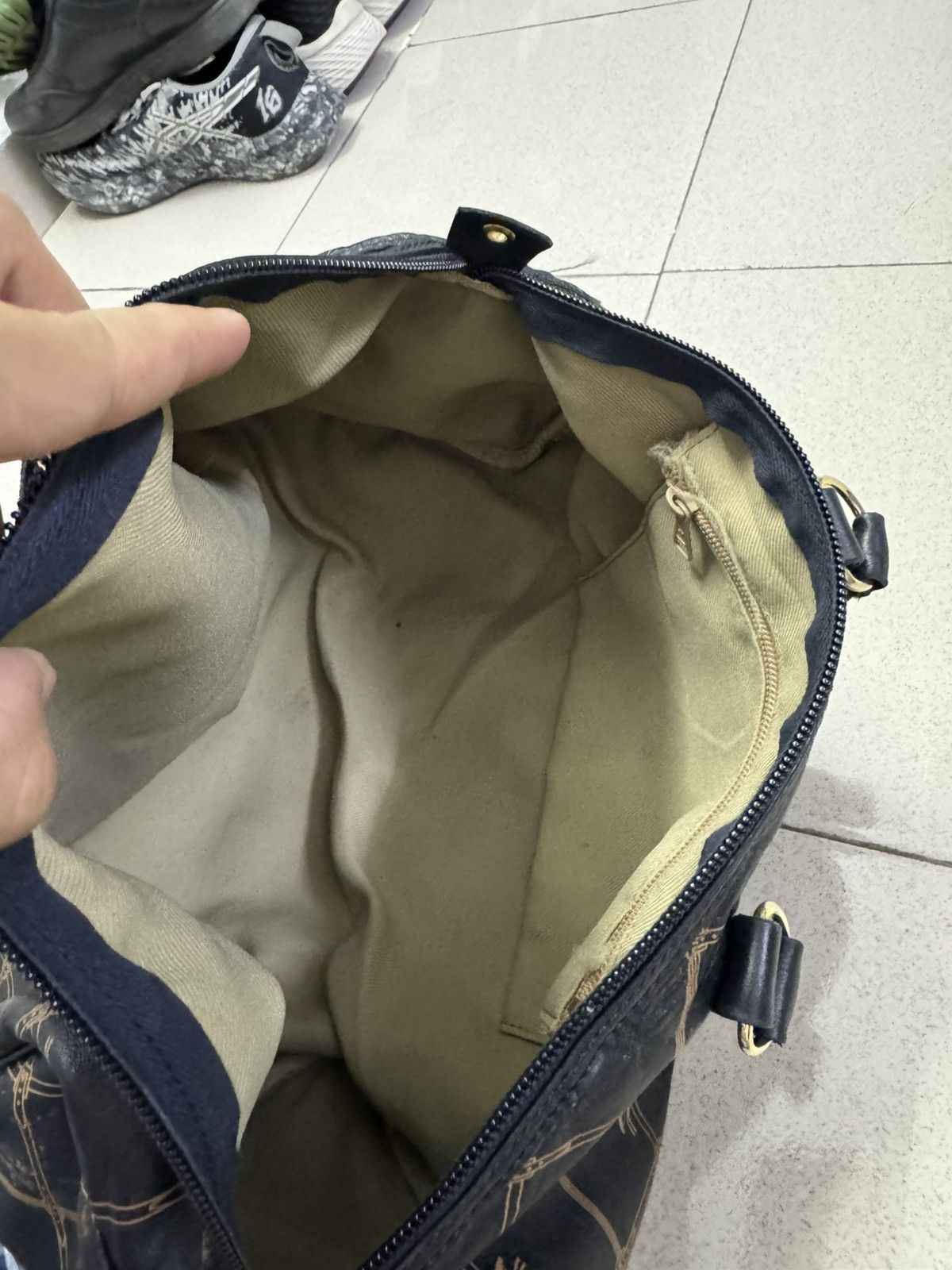 Longchamp VINTAGE LONGHCAMP FULL MONOGRAM BOSTON BAG Size ONE SIZE - 9 Thumbnail