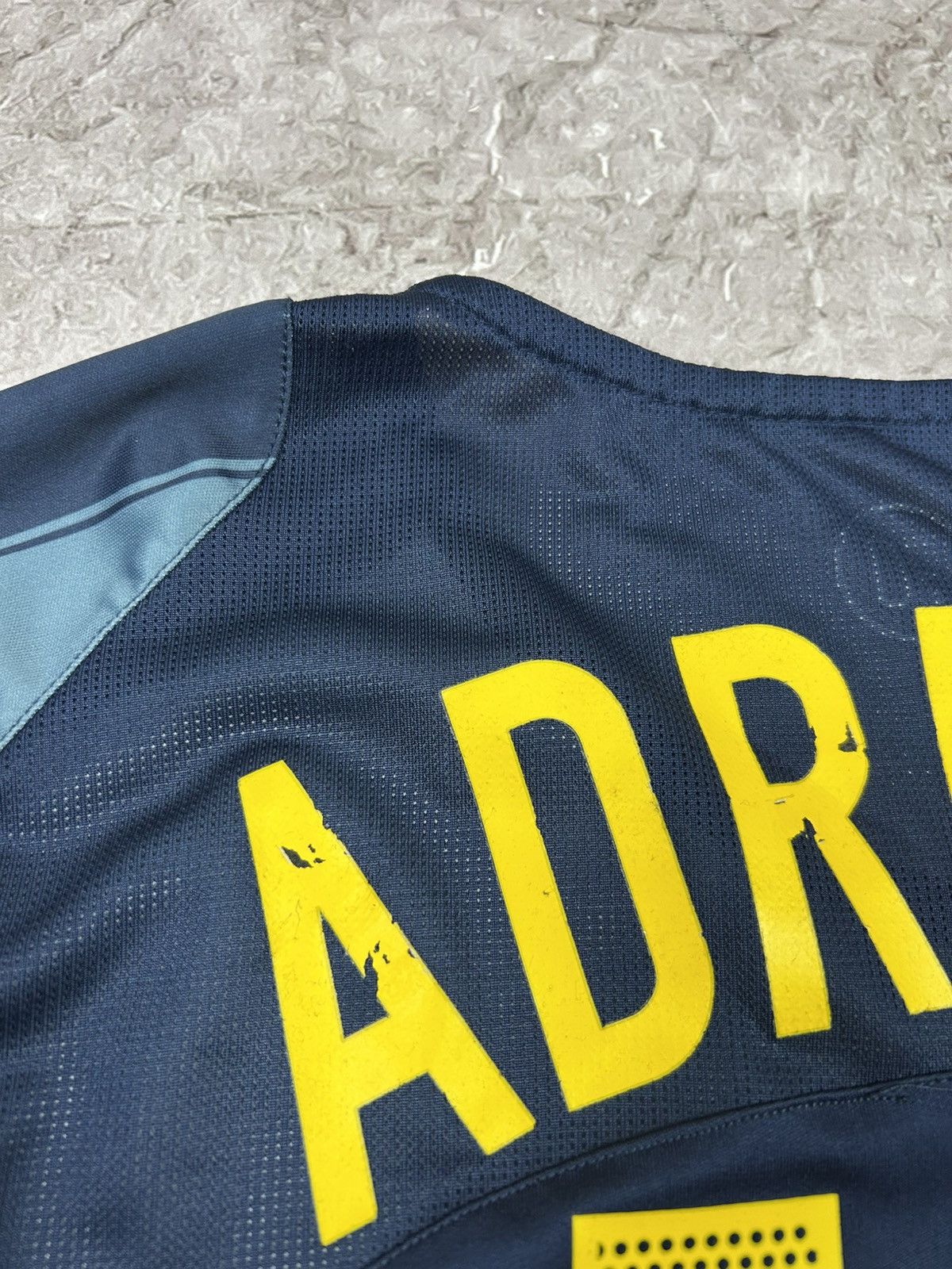 Nike Nike Adriano Inter Milan 2004 2005 2006 Third Soccer Jersey Size US M / EU 48-50 / 2 - 12 Thumbnail