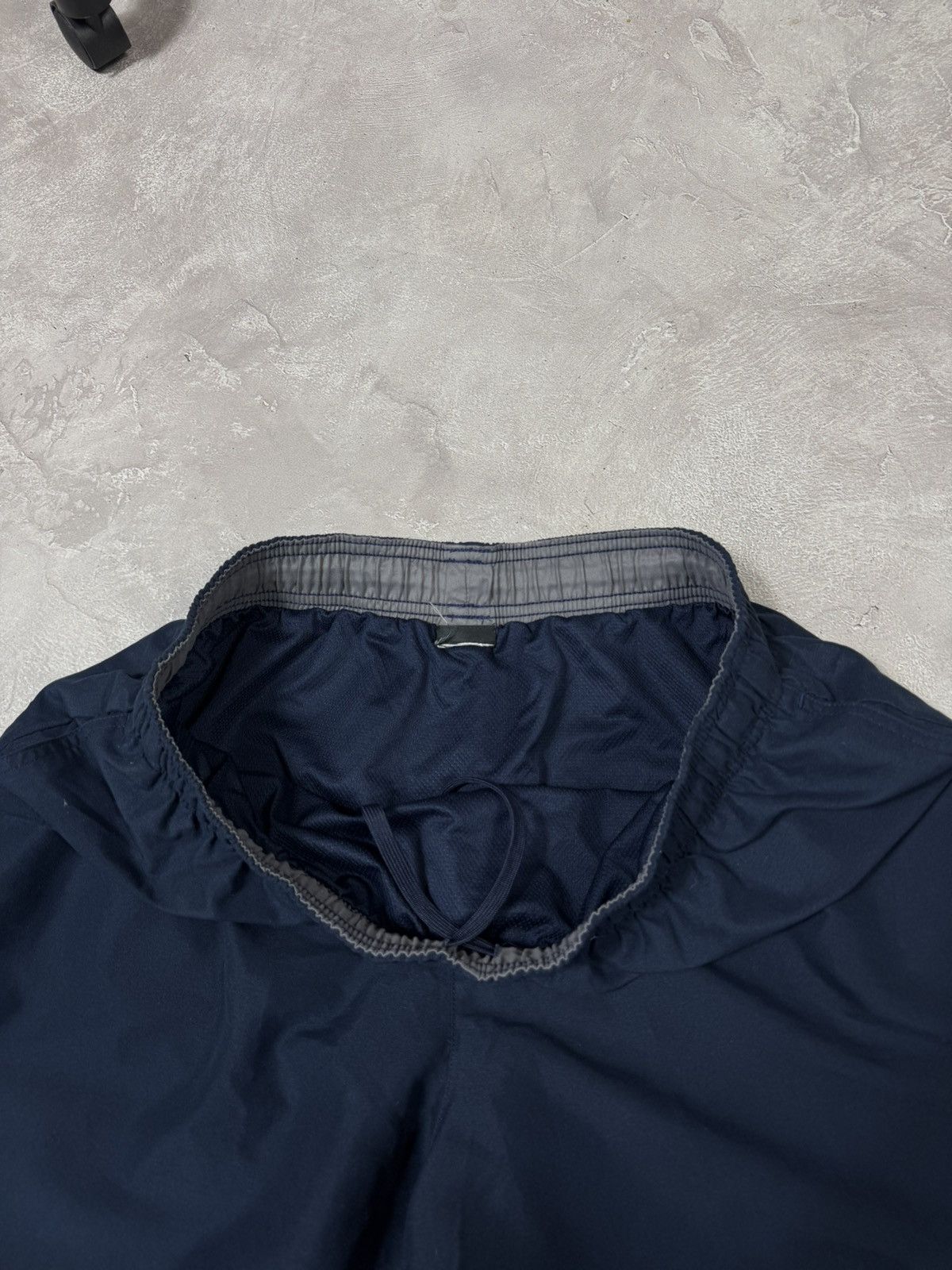 Vintage Vintage Nike Nylon Swimming Short Size US 32 / EU 48 - 5 Thumbnail