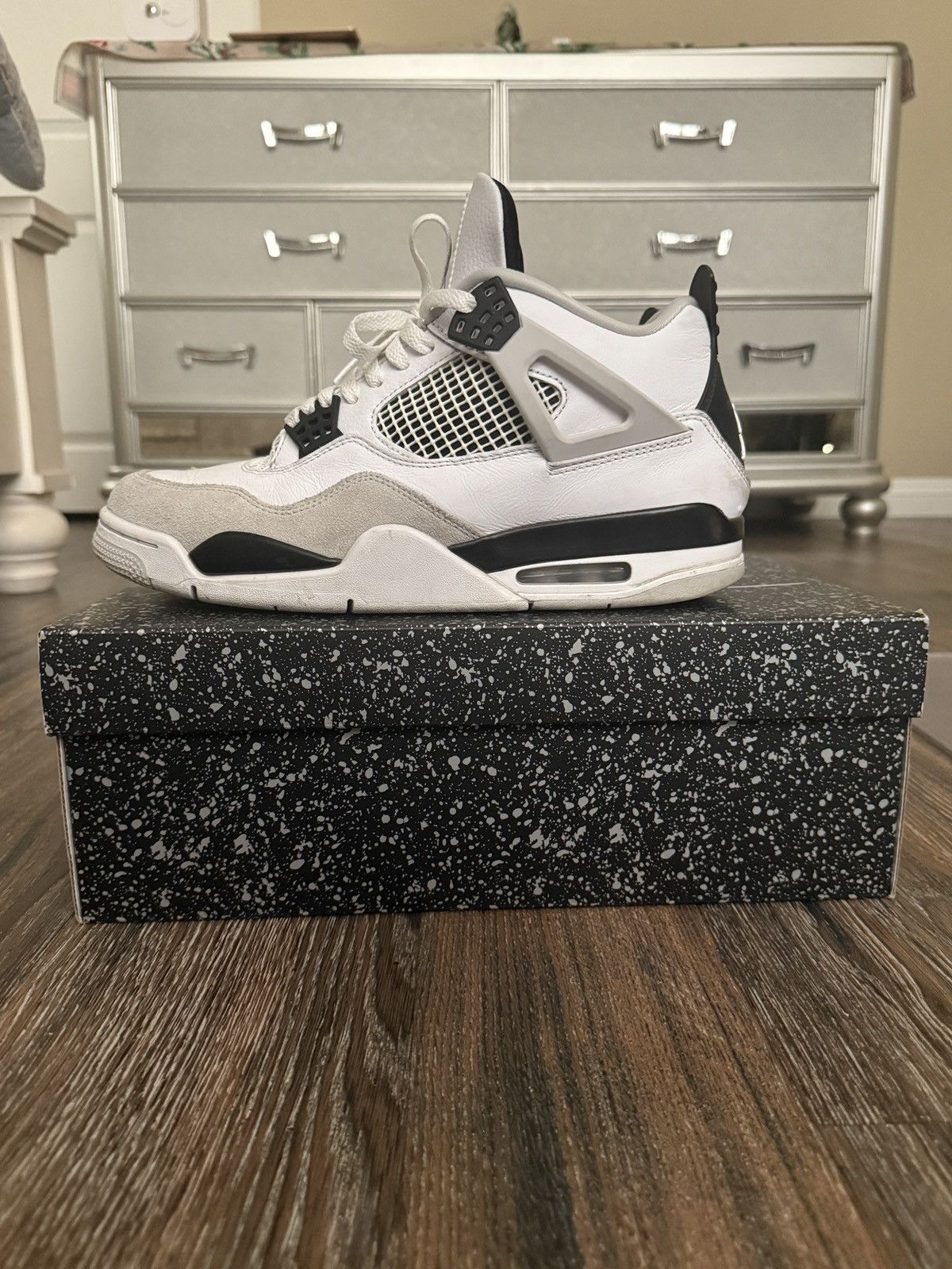 Nike Jordan 4 Military Black Size US 11 / EU 44 - 1 Thumbnail