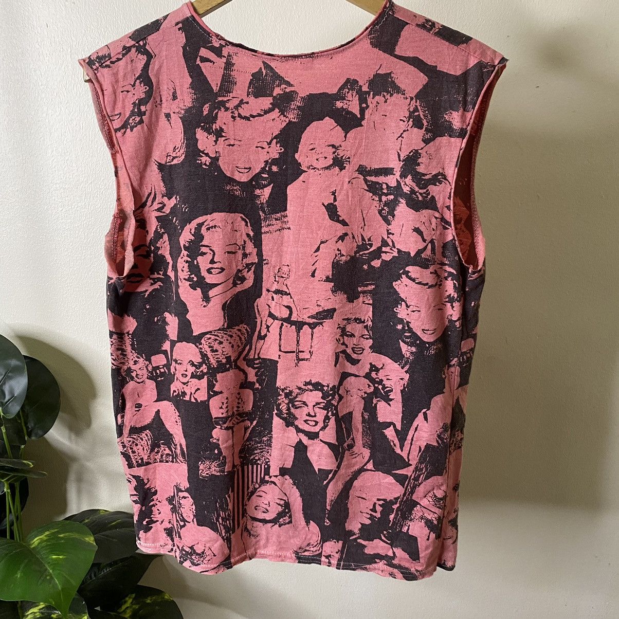 Vintage Vintage 1990s Marilyn Monroe AllOverPrint Tank Top Size US S / EU 44-46 / 1 - 5 Thumbnail