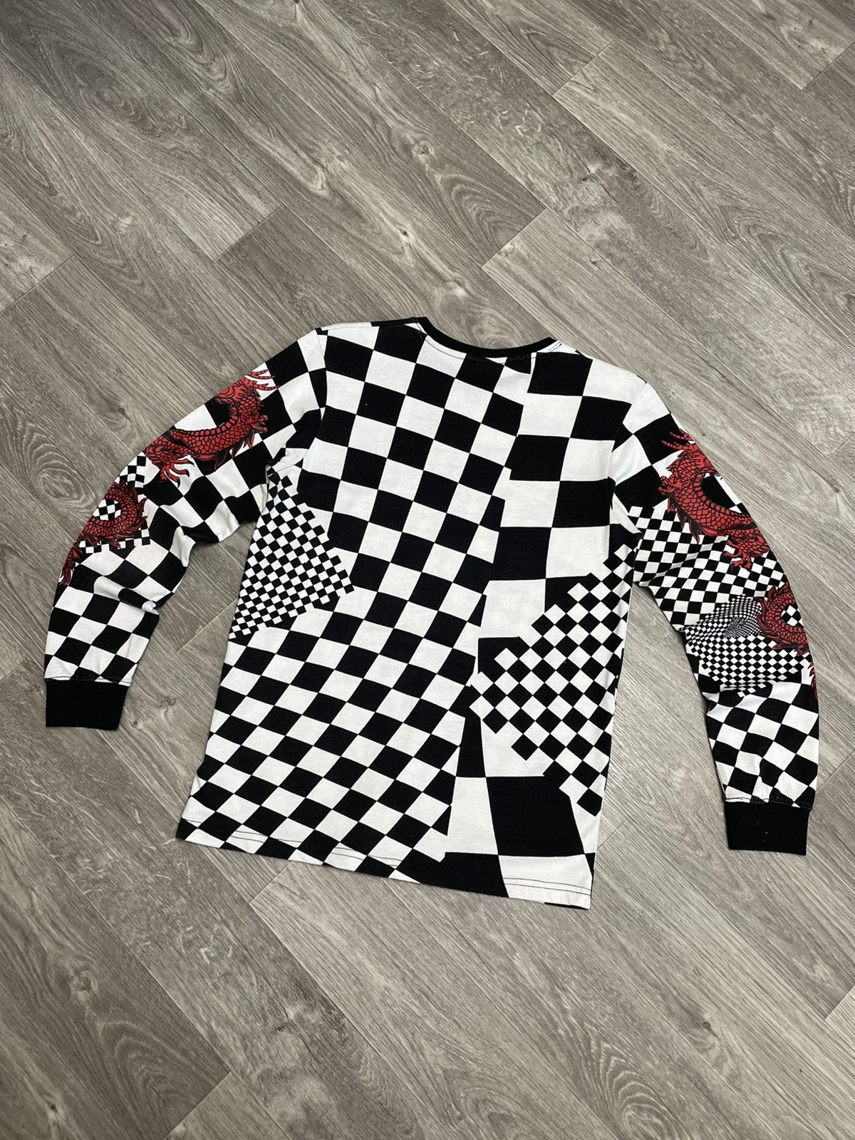 Airwalk Airwalk Long Sleeve Graphic Shirt Checkerboard Dragon Print Size US M / EU 48-50 / 2 - 11 Thumbnail