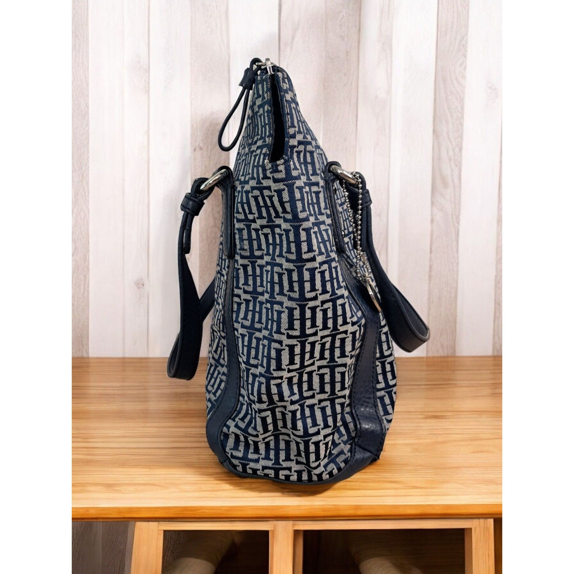 Tommy Hilfiger Tommy Hilfiger Large Monogram Shoulder Tote Bag Size ONE SIZE - 3 Thumbnail