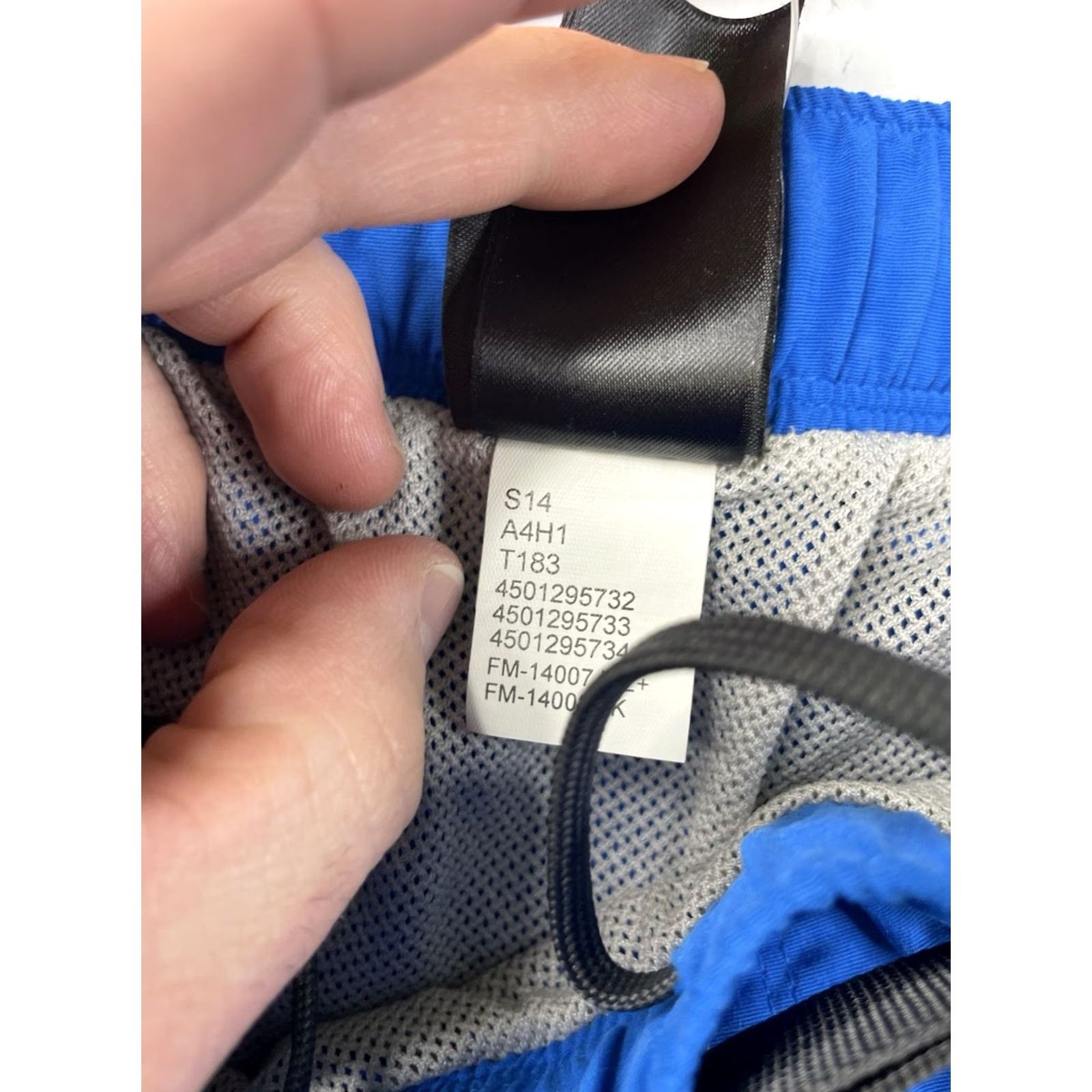 The North Face The North Face Men Shorts Class V Drummer Blue Red Accent Belt Trunks Medium M Belted Athletic Blue Mens Shorts Size US 31 - 6 Thumbnail