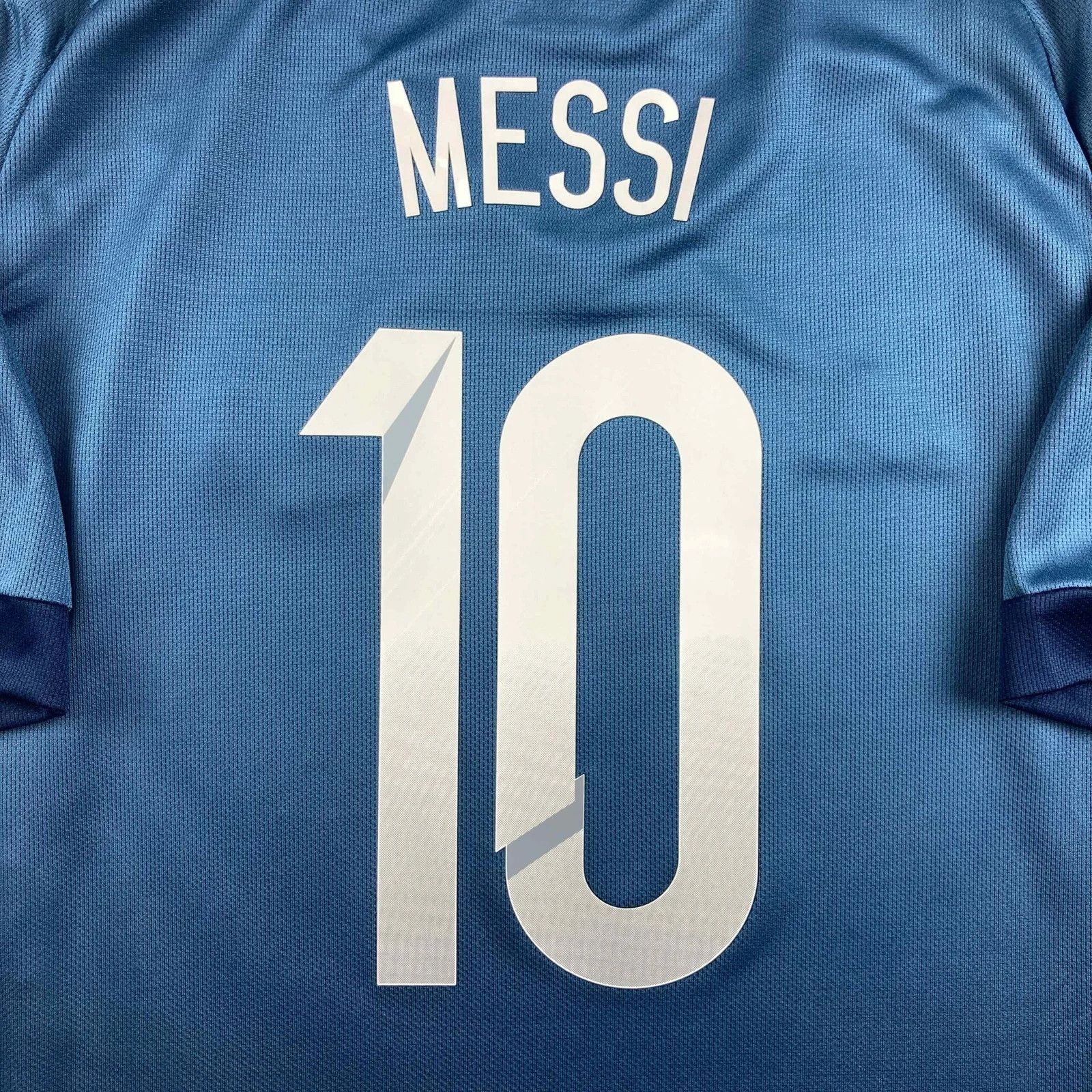 Adidas NEW Argentina 2015-16 away Messi football jersey size XL Size US XL / EU 56 / 4 - 10 Thumbnail