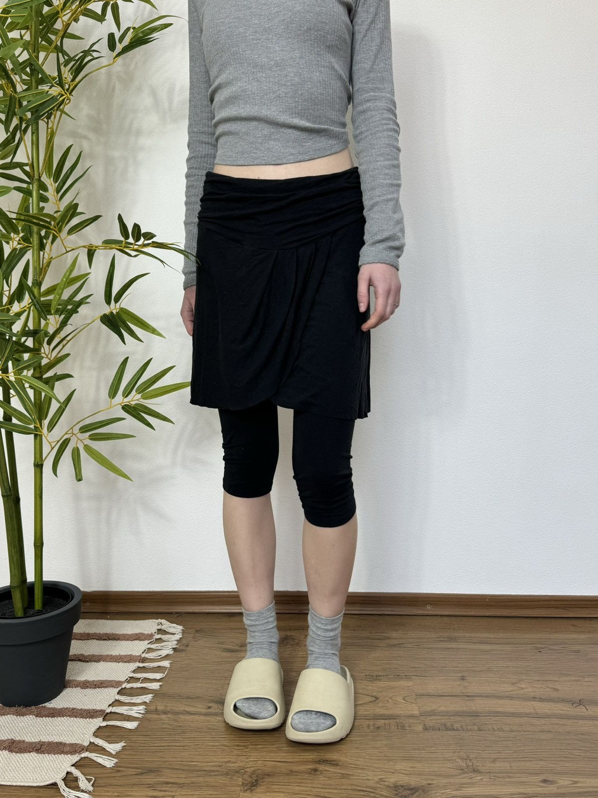 Morgan De Toi VINTAGE MORGAN DE TOI FRANCE MINI SKIRT x LEGGINGS Size 26" / US 2 / IT 38 - 2 Thumbnail