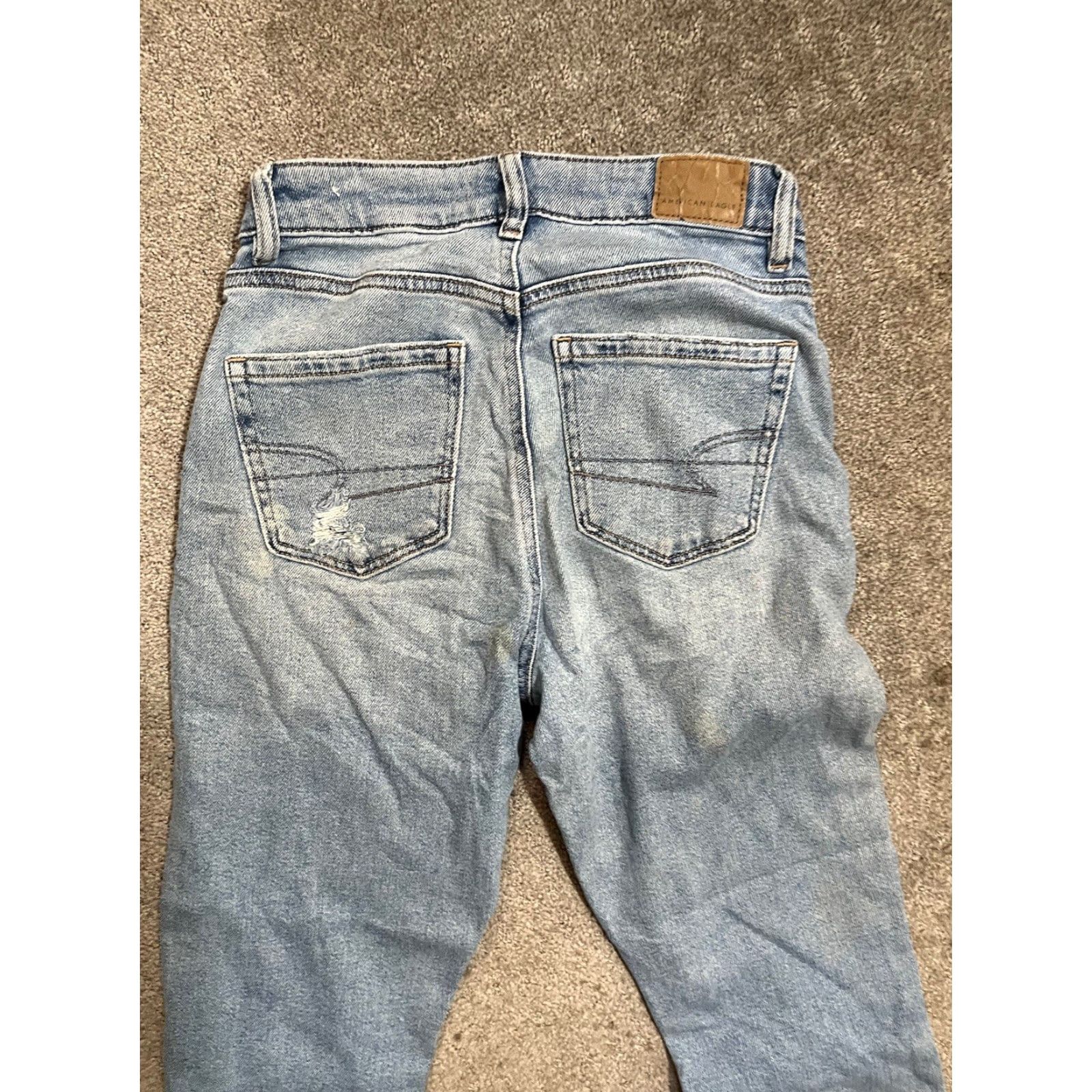 American Eagle Outfitters American Eagle Jeans Size 0 Short Blue Mom Jean Tapered Leg Stretch Denim 90s Womens Size 25" / US 0 / IT 36 - 2 Thumbnail