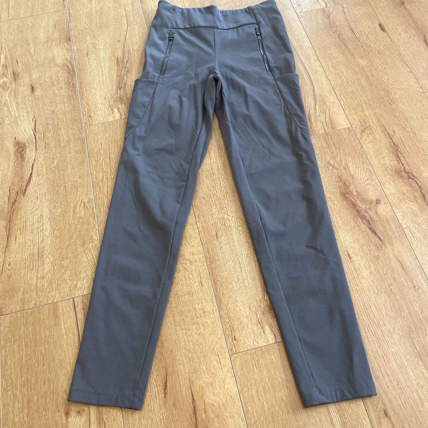 Athleta Athleta Pants Women’s 0 Gray Tapered Headlands Hybrid Tight Pockets Activewear Womens Size 25" / US 0 / IT 36 - 2 Thumbnail