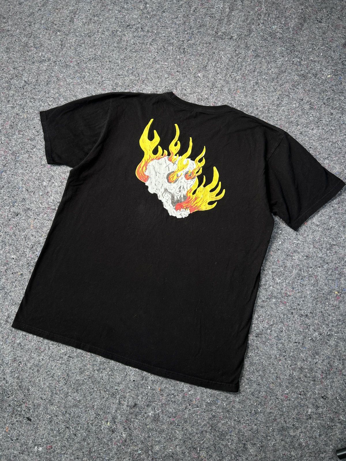 Vans VANS Men's Med Tee T-Shirt Black Rowan Zorilla Skull Flames Size US L / EU 52-54 / 3 - 2 Thumbnail