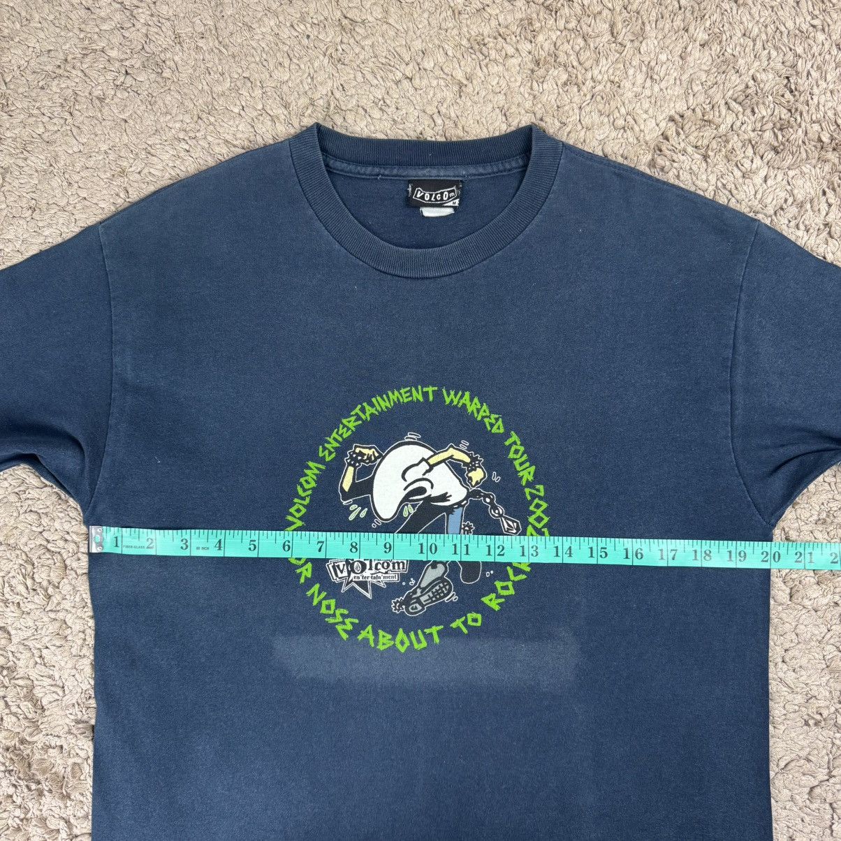 Volcom Vintage Volcom Entertainment Warped Tour 2002 Graphic Tee Size US M / EU 48-50 / 2 - 19 Thumbnail