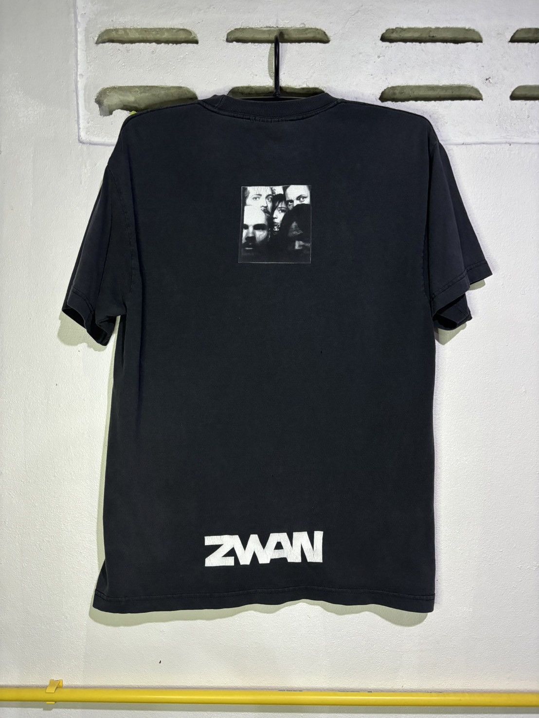 Band Tees Vintage Zwan Size US L / EU 52-54 / 3 - 4 Thumbnail