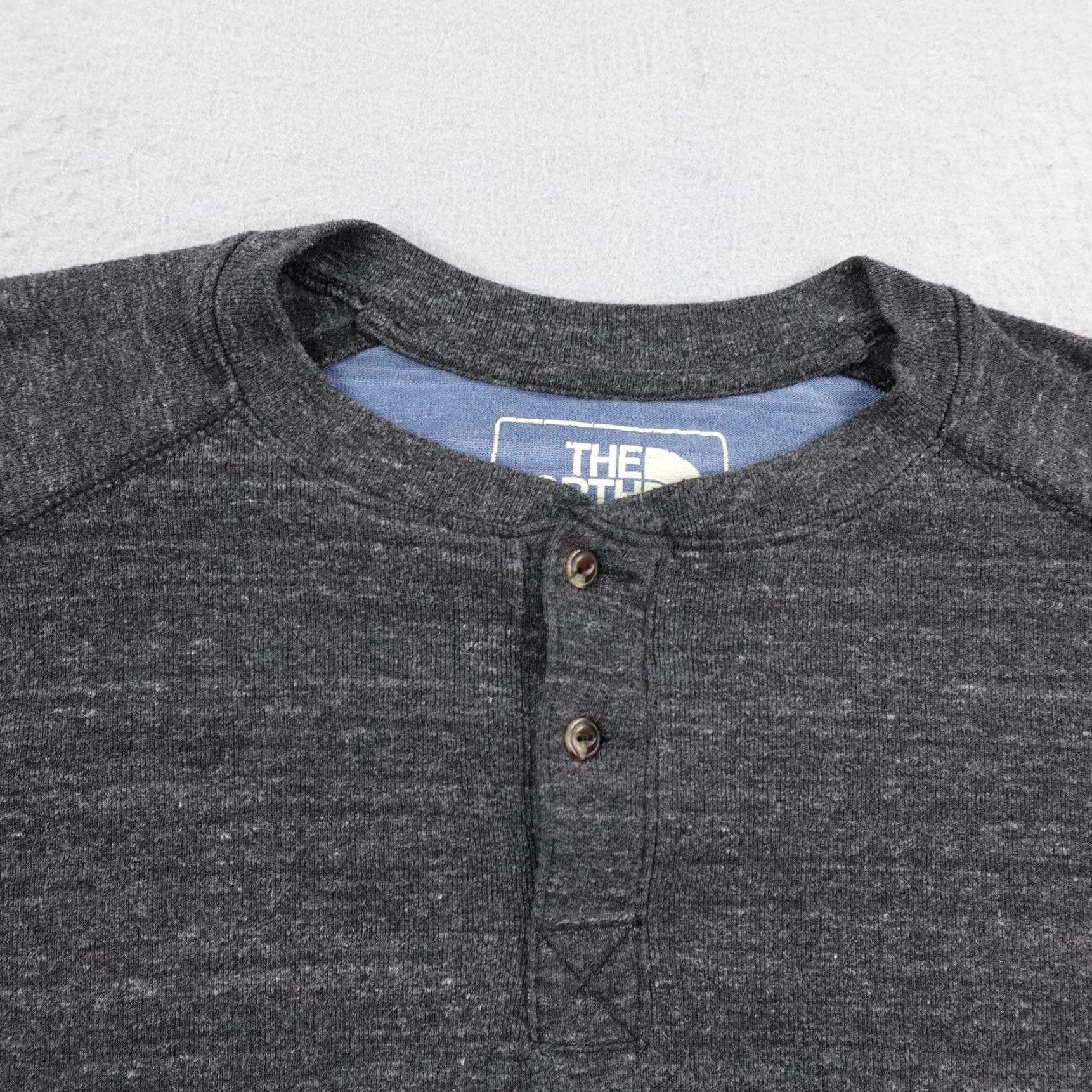 The North Face The North Face Shirt Mens XL Gray Henley Thermal Pullover Sweater Hiking Outdoors Size US XL / EU 56 / 4 - 2 Thumbnail