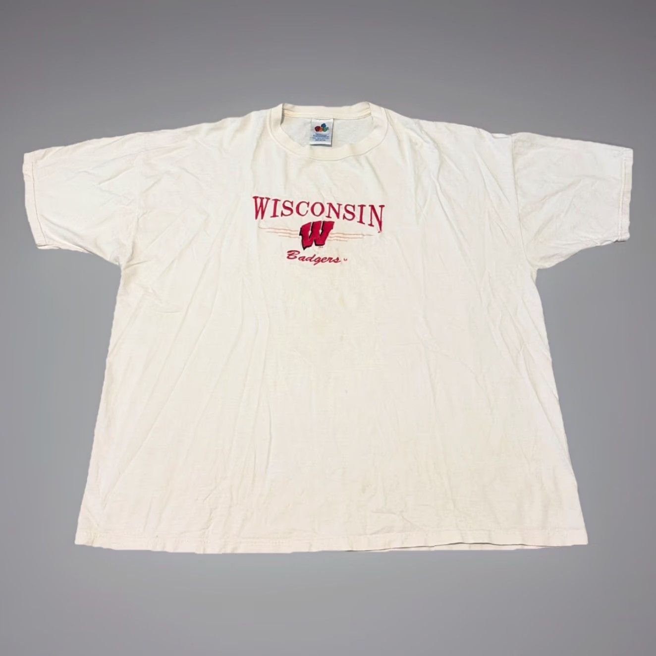 NCAA VINTAGE 90s University Of Wisconsin Badgers Embroidered NCAA White 2XL T-Shirt Mens Size US XXL / EU 58 / 5 - 2 Thumbnail