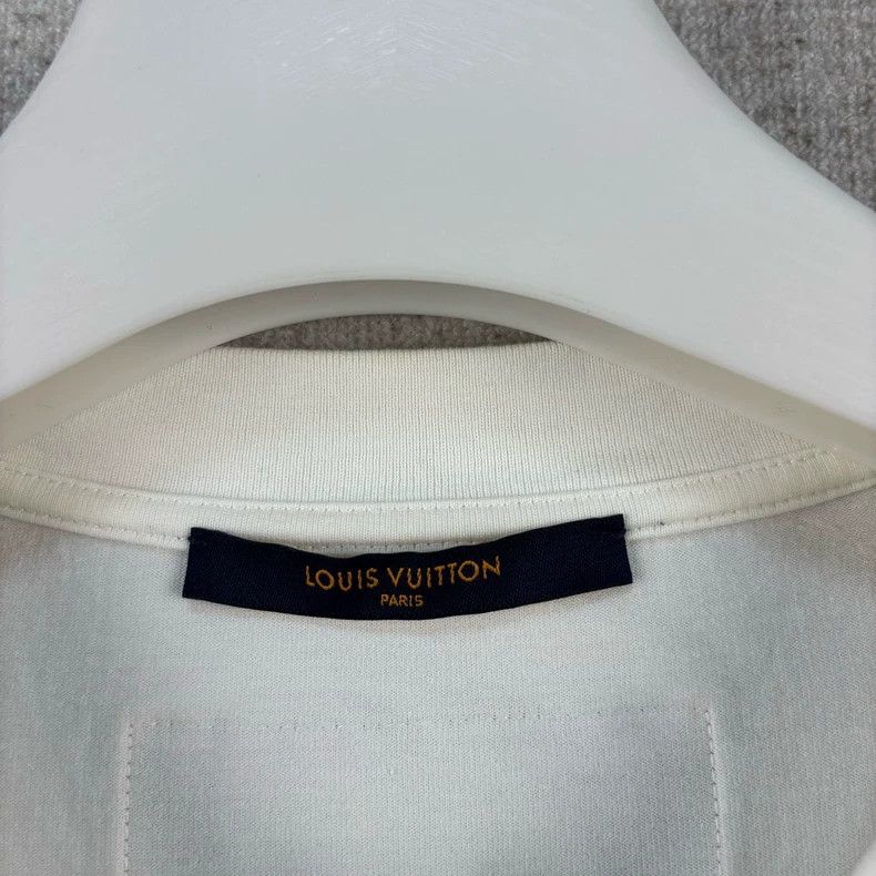 Louis Vuitton Louis Vuitton FW22 Solid monogram Logo printed crew neck s Size US L / EU 52-54 / 3 - 4 Thumbnail