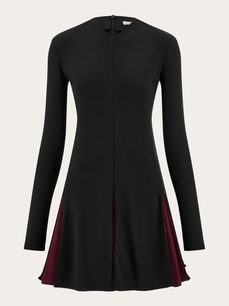 Salvatore Ferragamo o1s1rm0426 Ribbed Skater Dress in Black Size L / US 10 / IT 46 - 1 Thumbnail