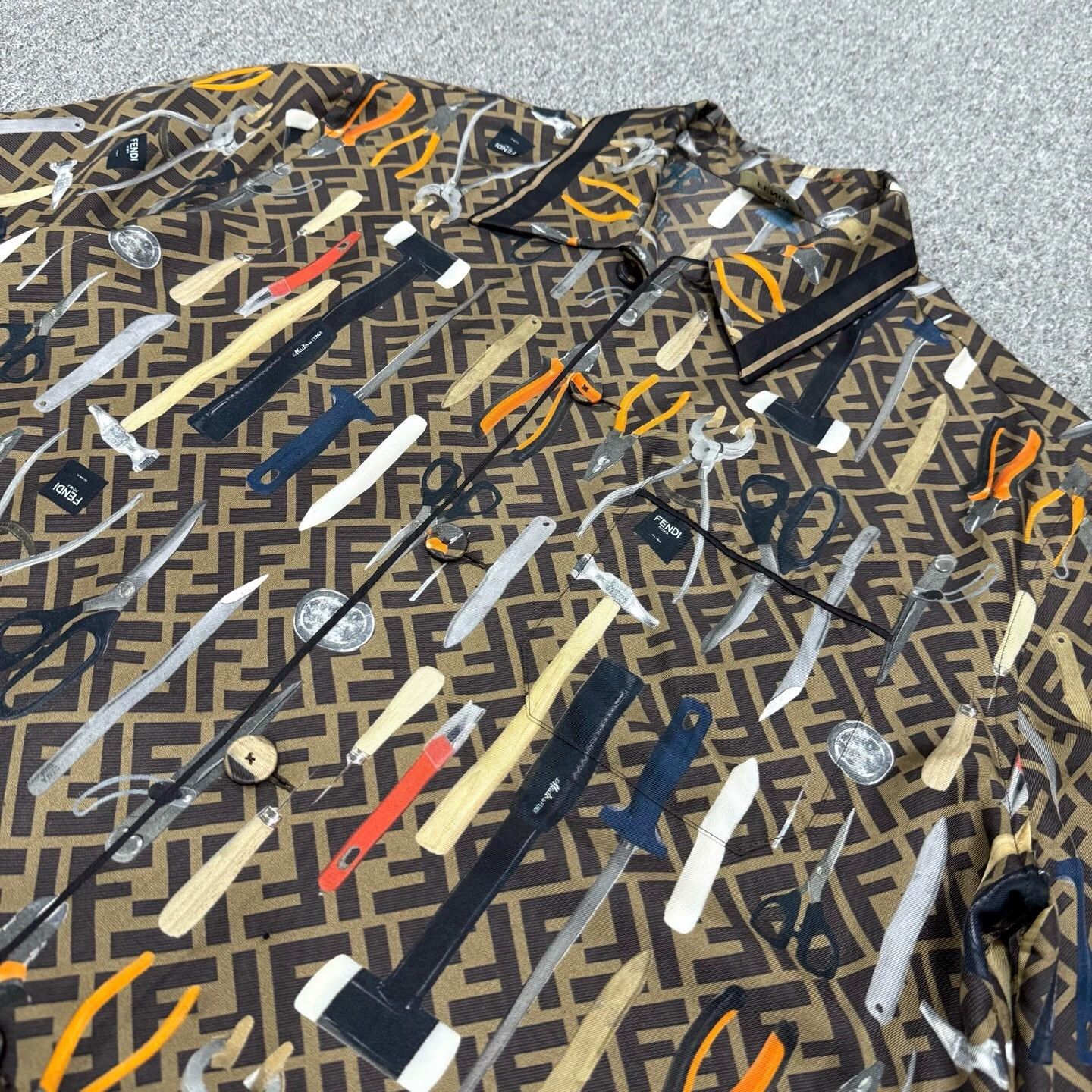 Fendi Fendi Double F Print LS Silk Shirt 46 9/10 hole Size US S / EU 44-46 / 1 - 3 Thumbnail