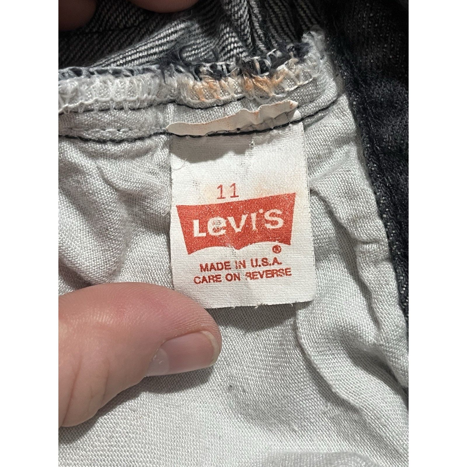 Levi's Vtg Levis Black Straight 501 26501-6157 90s Sz 11 Button Fly Size 27" / US 4 / IT 40 - 6 Thumbnail