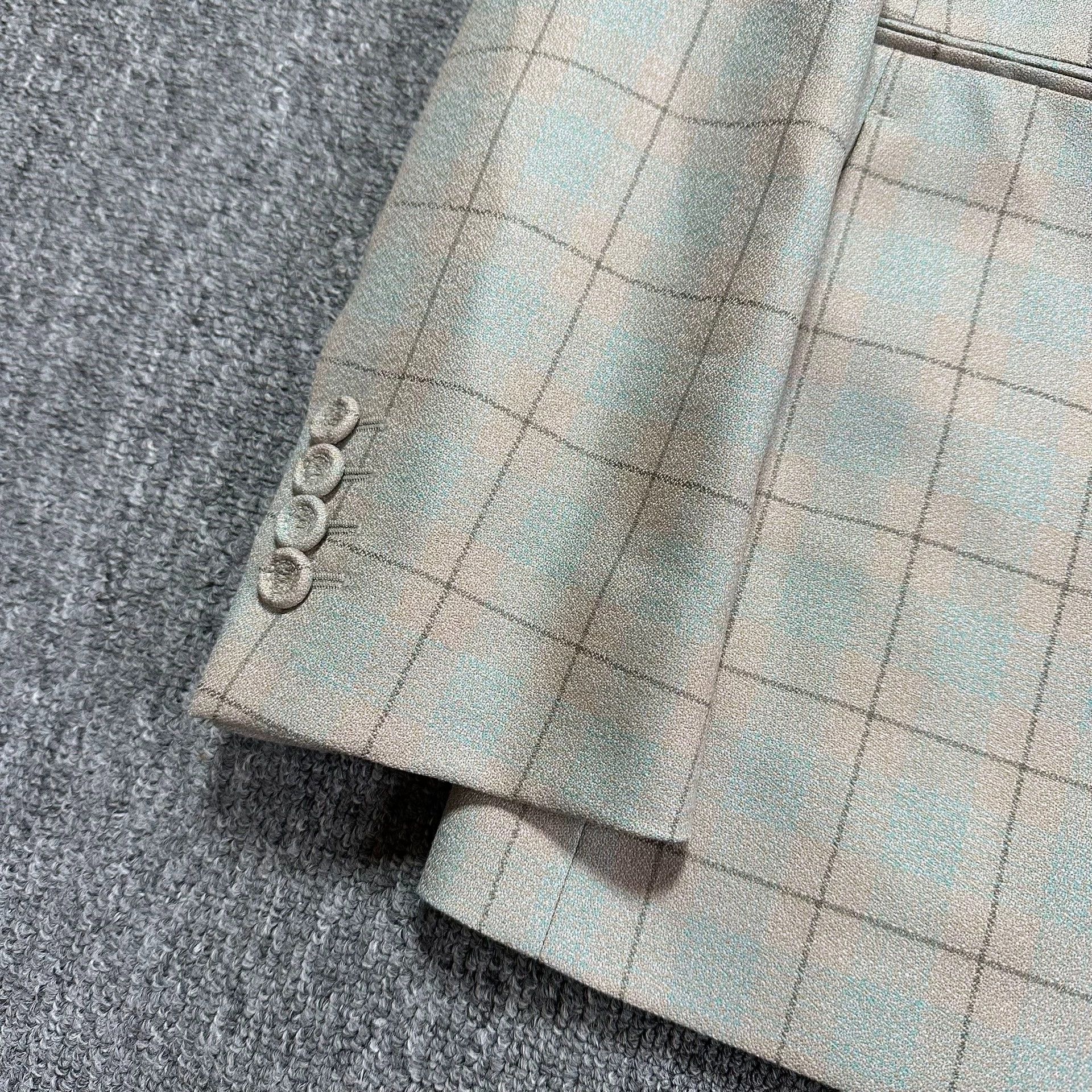 Dior beige checkered wool suit jacket Size US L / EU 52-54 / 3 - 2 Thumbnail