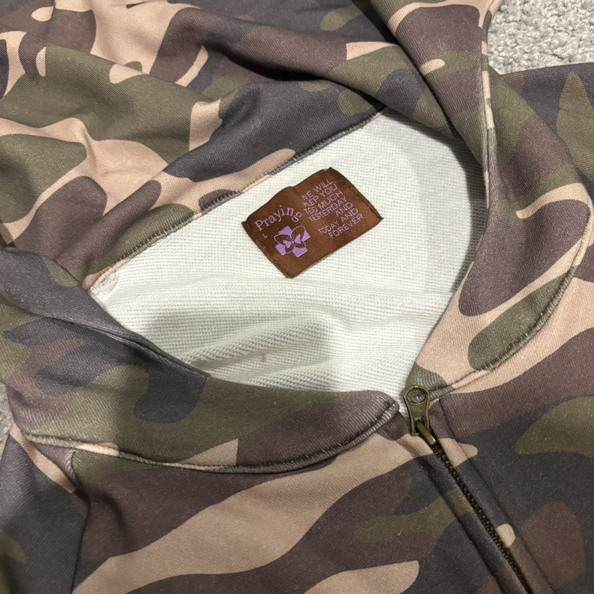 Praying Praying Camo Shroud Hoodie Size US L / EU 52-54 / 3 - 7 Thumbnail
