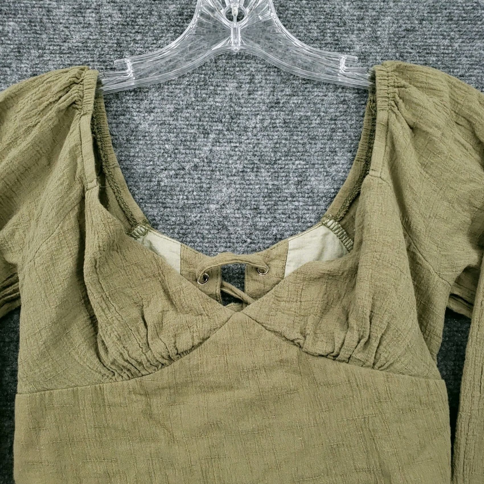PRINCESS POLLY Princess Polly Blouse Womens 2 Green Cropped Puffed V Neck Lace Up Back Boho Top Size XS / US 0-2 / IT 36-38 - 3 Thumbnail