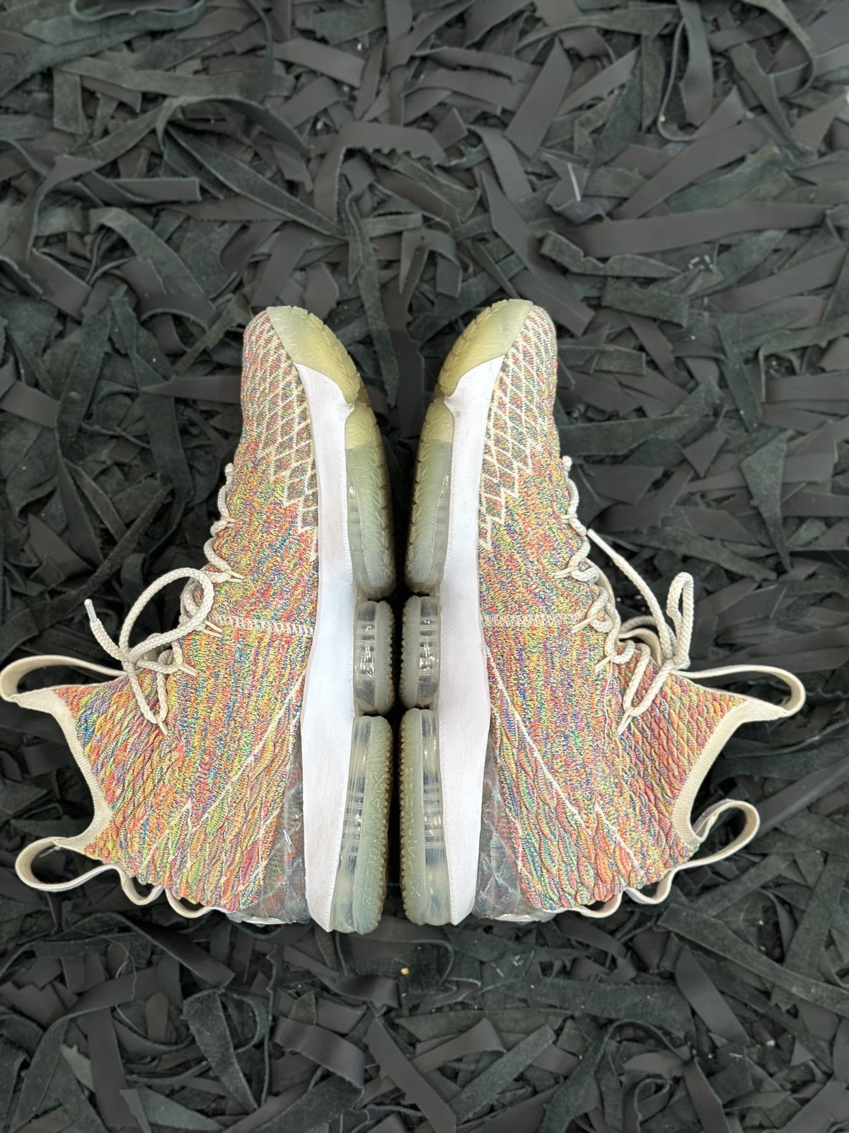 Nike Nike Lebron 15 “Fruity Pebbles” Size US 13 / EU 46 - 4 Thumbnail