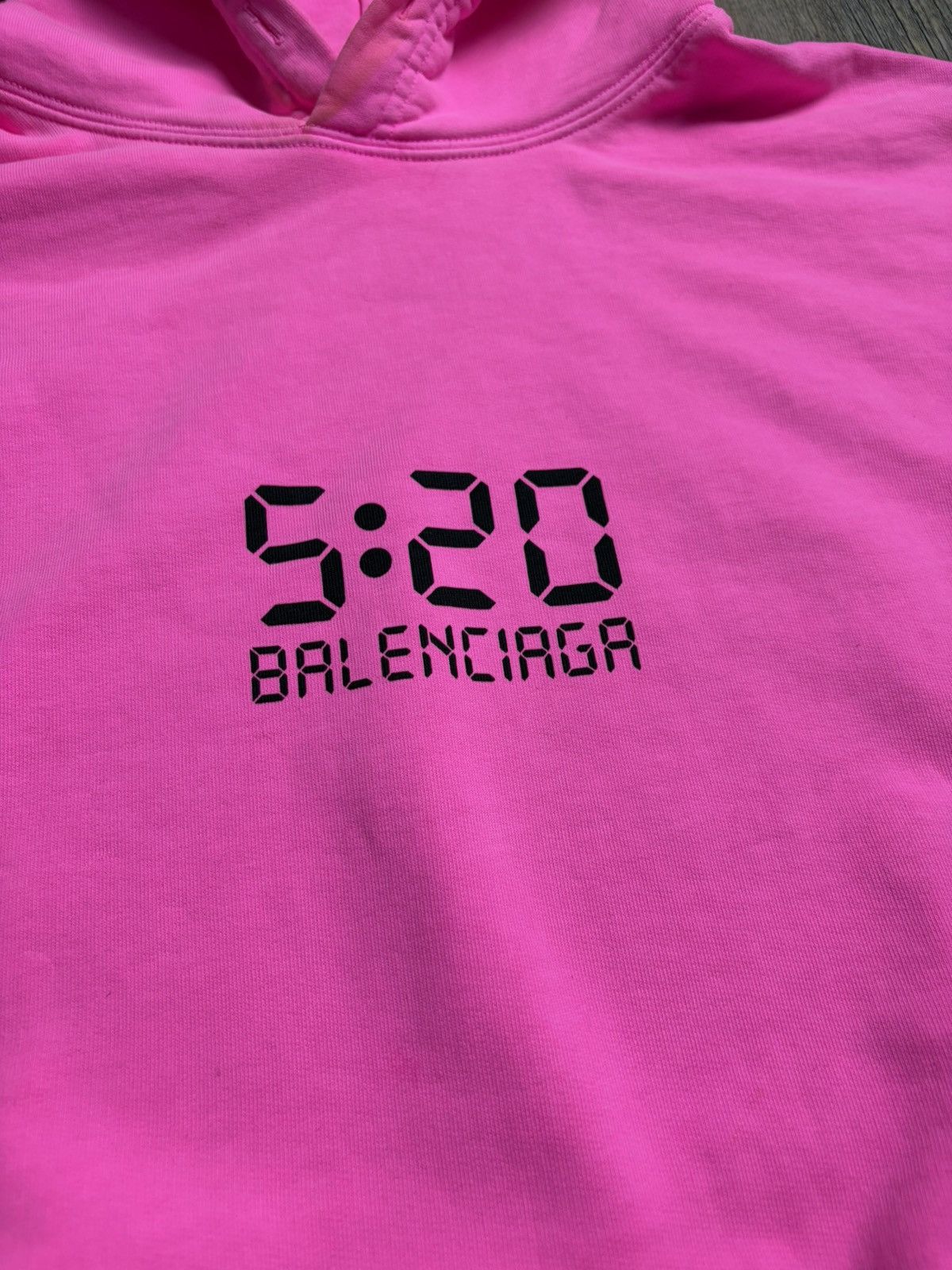Balenciaga Pink Balenciaga 5:20 clock Hoodie Size US L / EU 52-54 / 3 - 3 Thumbnail