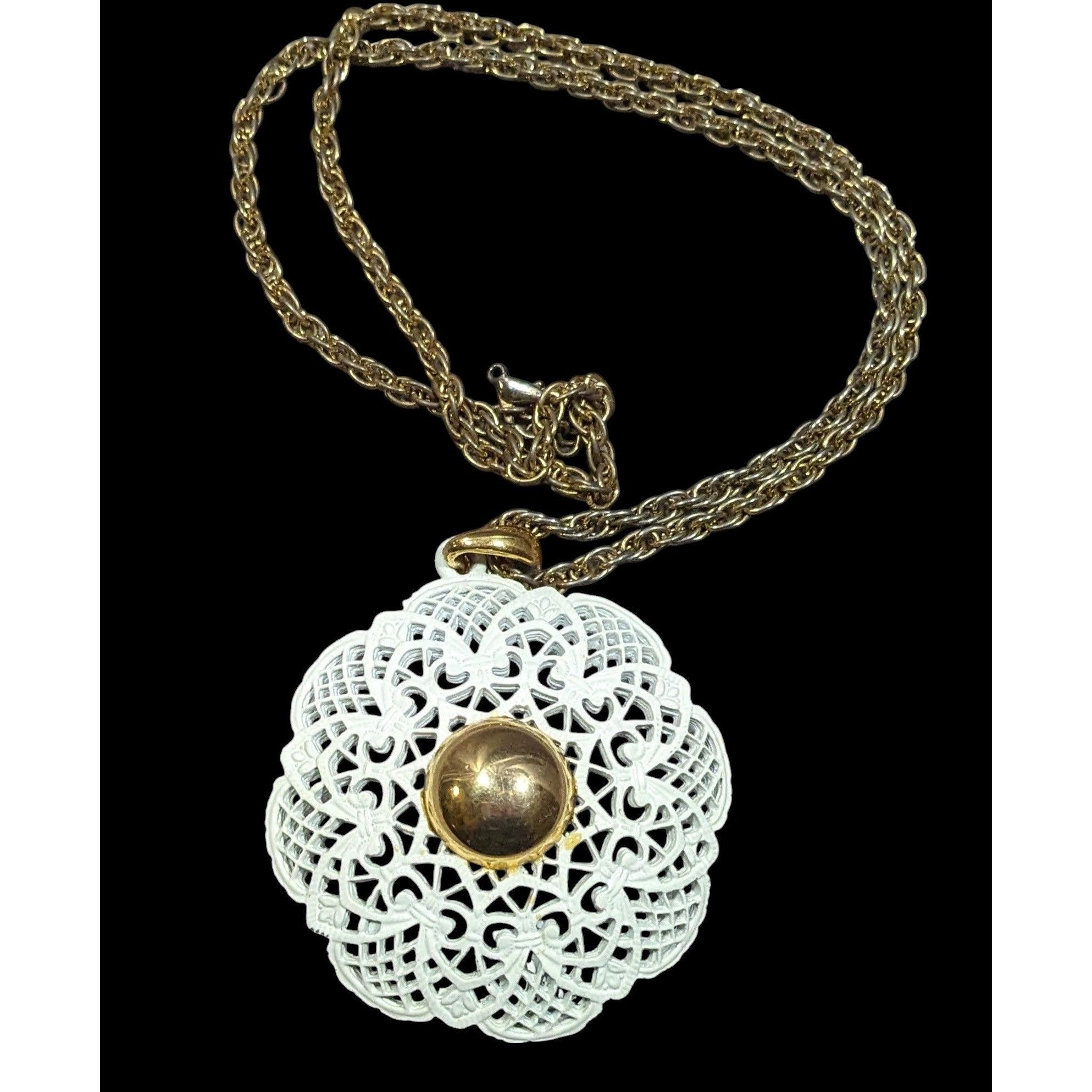 Other Vintage Victorian Style White Filigree And Gold Tone Pendant Size ONE SIZE - 1 Thumbnail