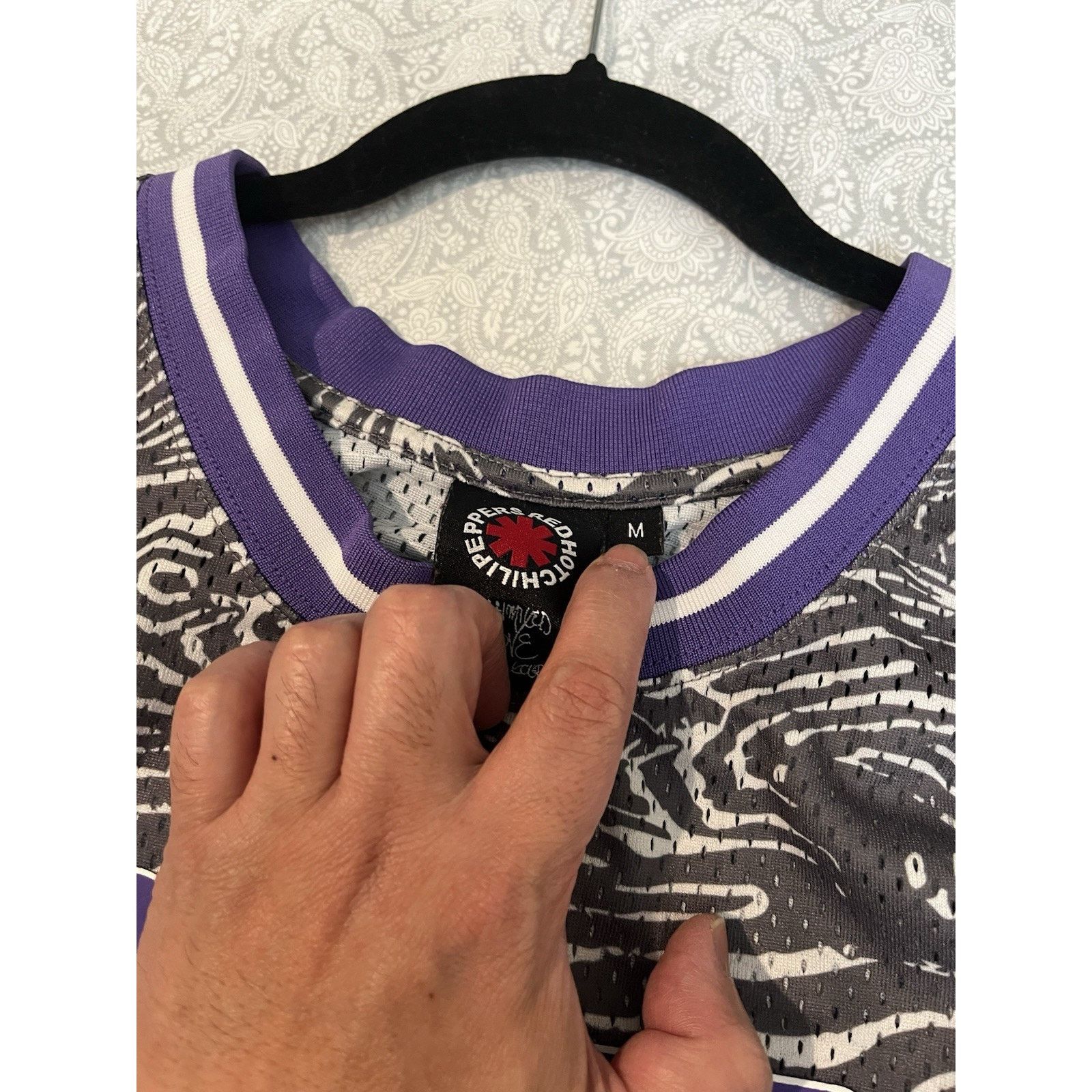 Other Red Hot Chili Peppers Unlimited Love Tour '22 Jersey Medium Size US M / EU 48-50 / 2 - 6 Thumbnail
