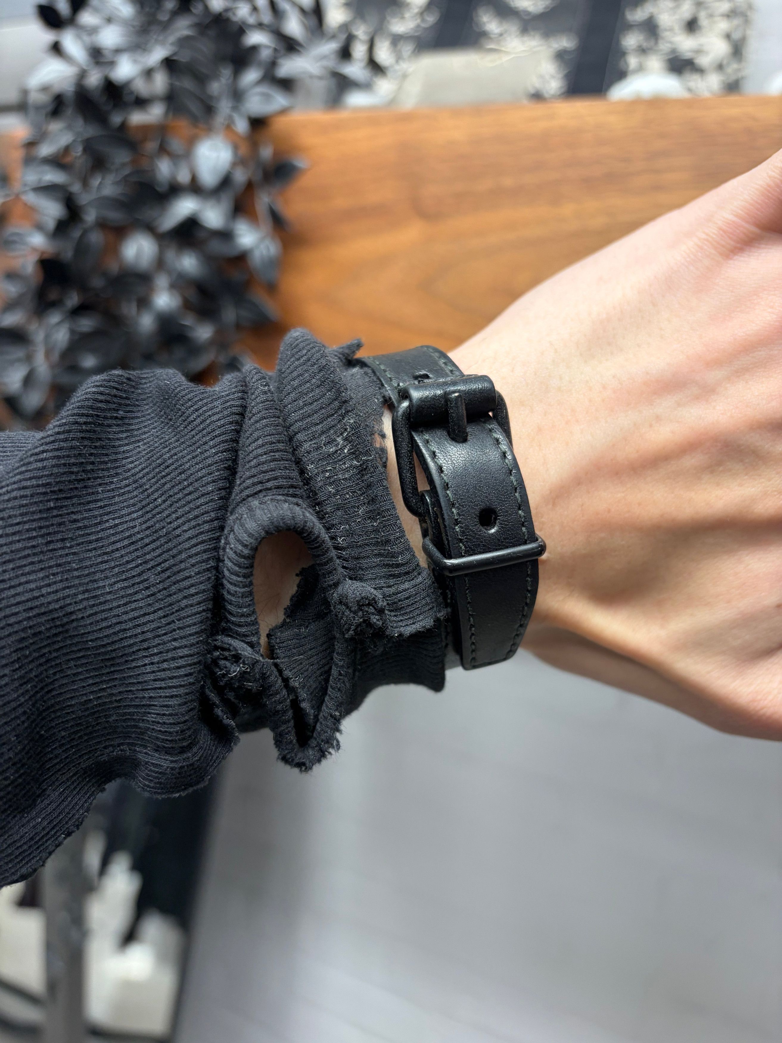 Balenciaga Balenciaga ‘Agneau’ Single Strap Black Calfskin Leather Bracelet Size ONE SIZE - 1 Thumbnail