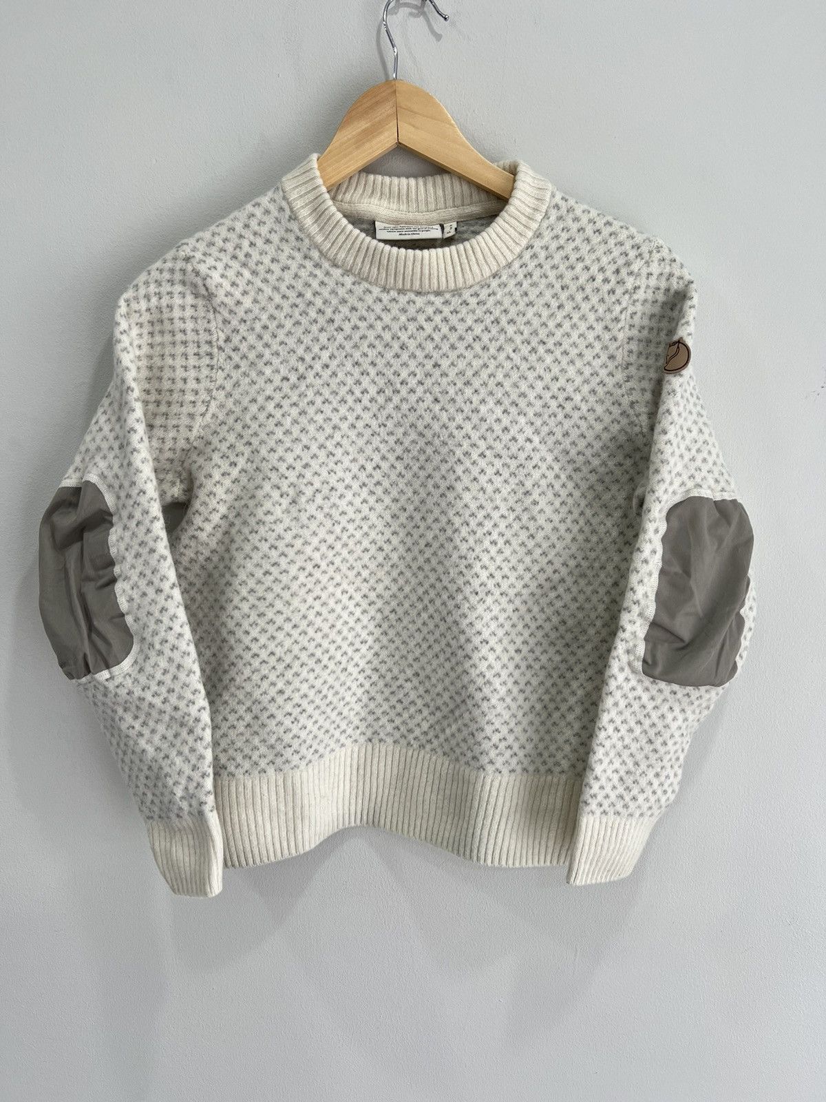 Fjallraven Womens Fjallraven Knit Sweater crewneck Size US M / EU 48-50 / 2 - 1 Thumbnail