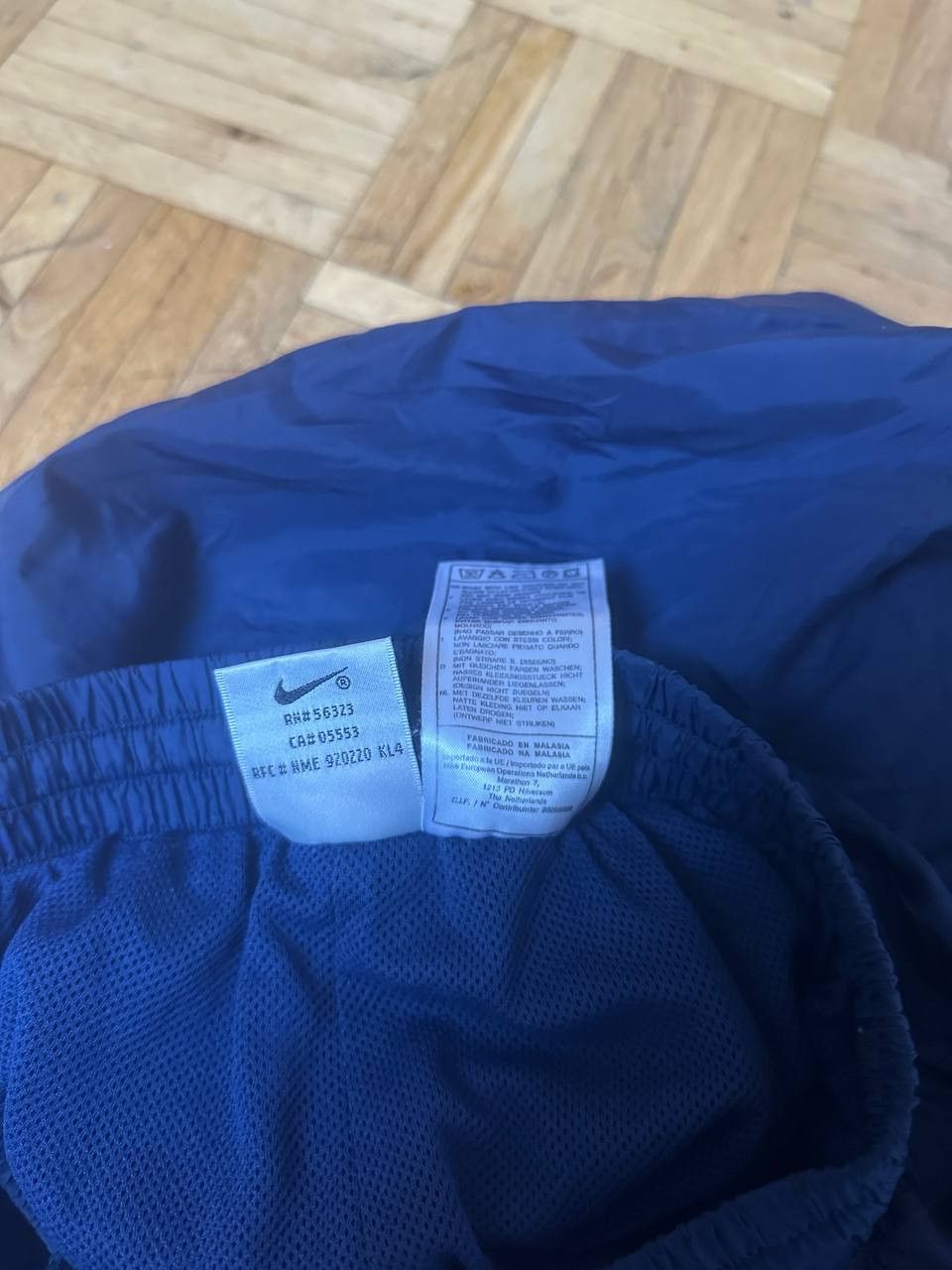 Nike × Vintage Vintage Nike Track Pants Nylon Drill Y2K Swoosh Hype Baggy Size US 32 / EU 48 - 8 Thumbnail