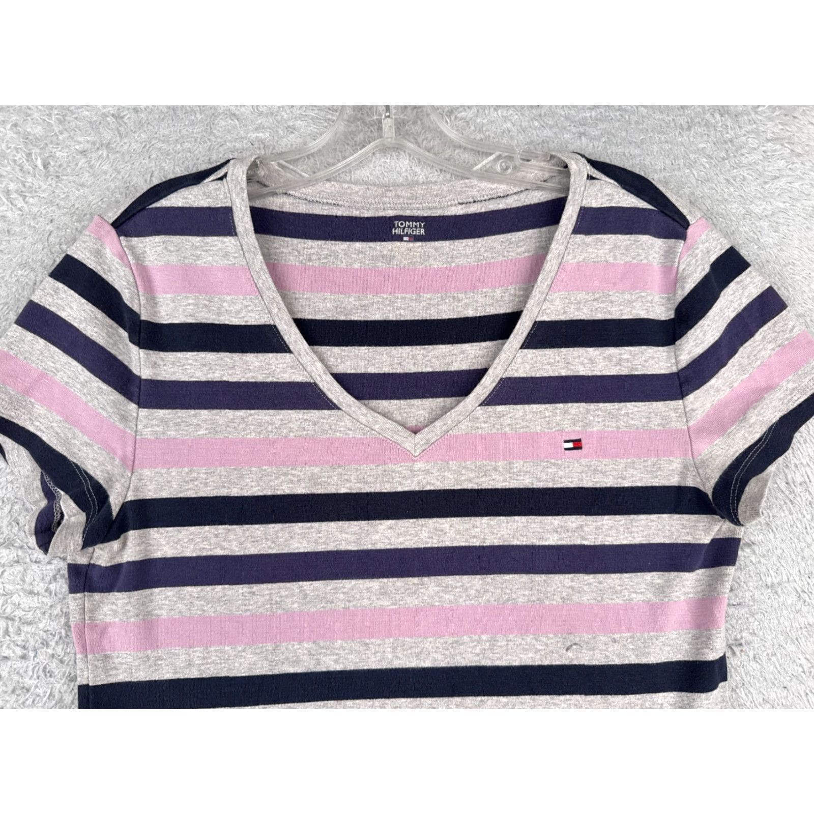 Tommy Hilfiger Tommy Hilfiger Shirt Juniors Extra Large Gray Pink Blue Stripe V-Neck Cotton Size XL / US 12-14 / IT 48-50 - 5 Thumbnail