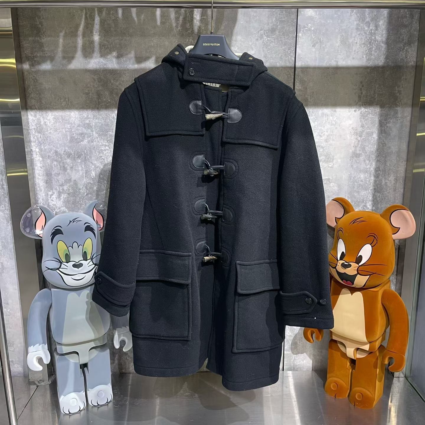 Burberry Burberry Black Heavy Coat l Men Size US L / EU 52-54 / 3 - 1 Thumbnail