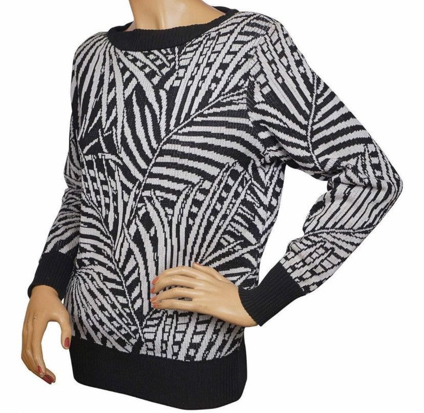 Saint Laurent Paris 1980’s Rive Gauche Intarsia Jacquard Zebra floral knit Size M / US 6-8 / IT 42-44 - 15 Thumbnail