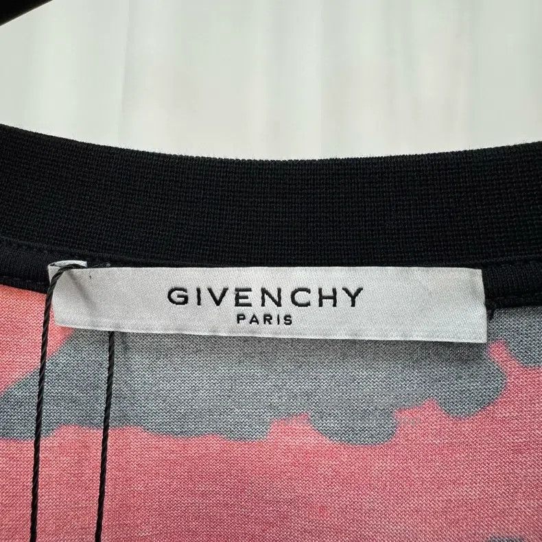 Givenchy Givenchy Starry Cloud Printed Short Sleeve (Size L) Size US L / EU 52-54 / 3 - 5 Thumbnail