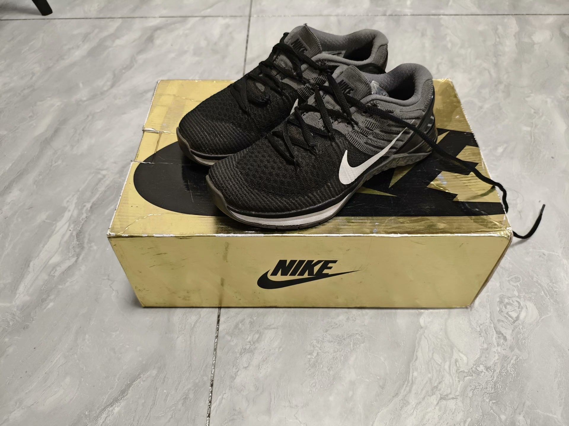 Nike Nike Black Lowtop Sneakers us_6-5 Women Size US 6.5 / IT 36.5 - 1 Thumbnail