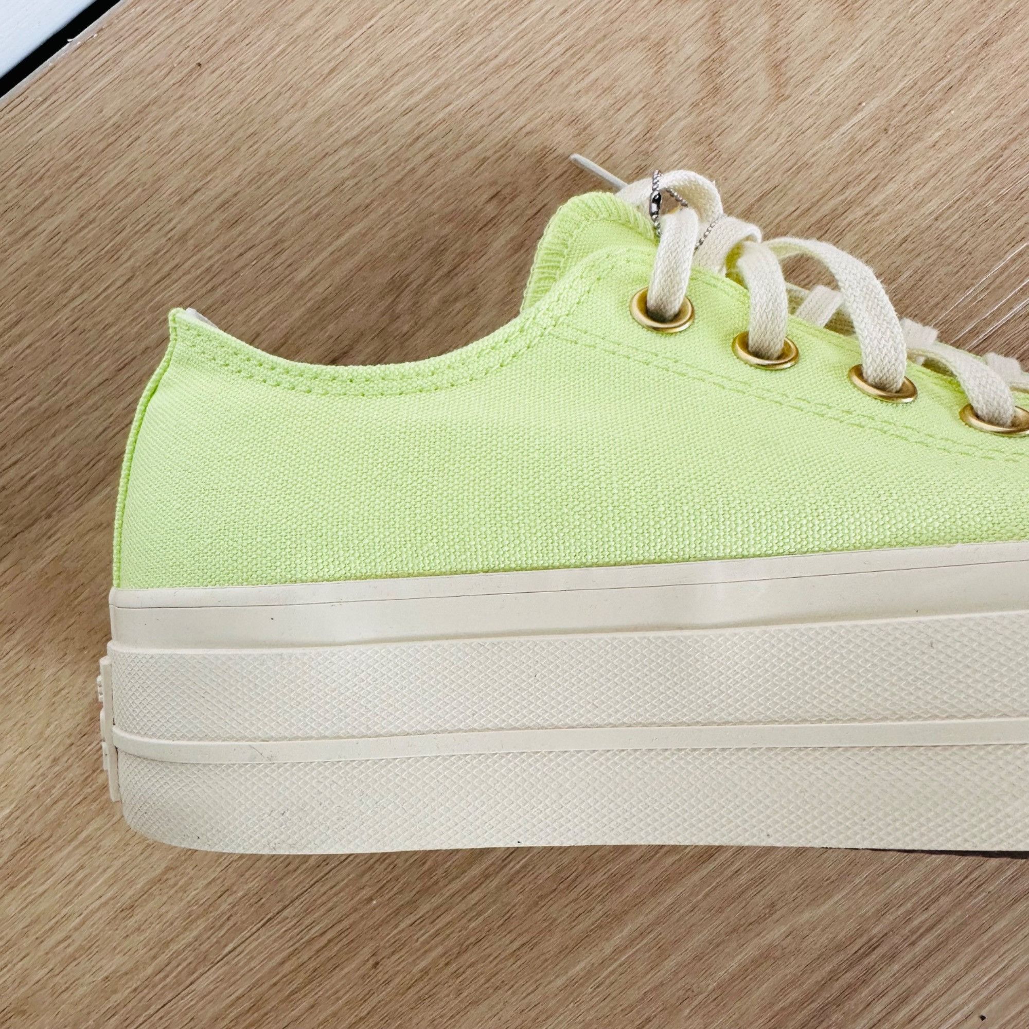 Converse ⭐Converse Chuck Taylor All Star Lift Platform Low 8.5 Womens Size US 8.5 / IT 38.5 - 11 Thumbnail