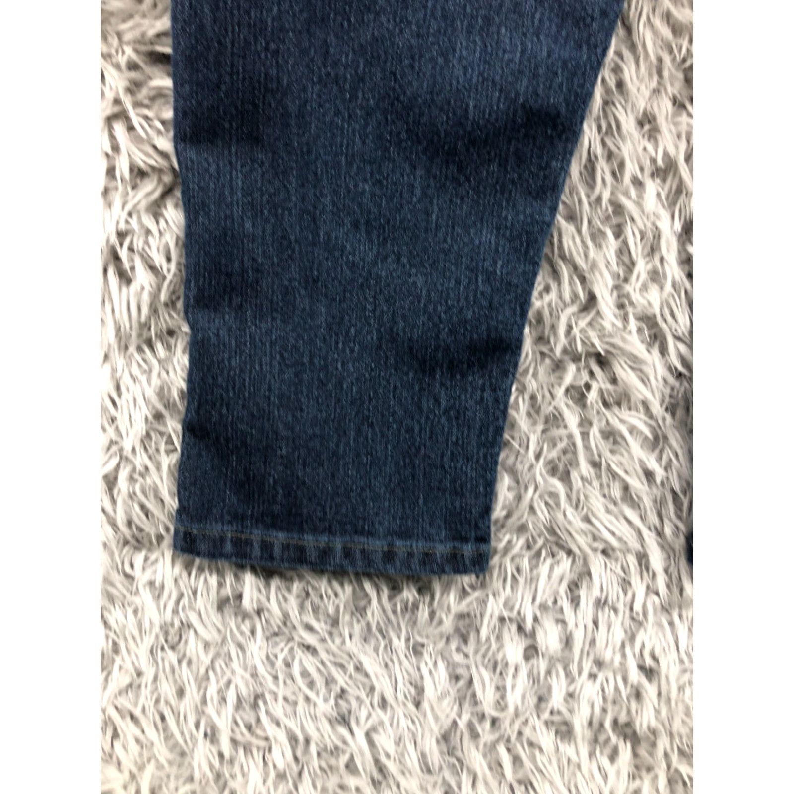 Faded Glory Faded Glory Jeans Skinny Womens 16W Regular 36 Blue Denim 5-Pocket Shirt Category Size 38" / US 16 / IT 52 - 7 Thumbnail