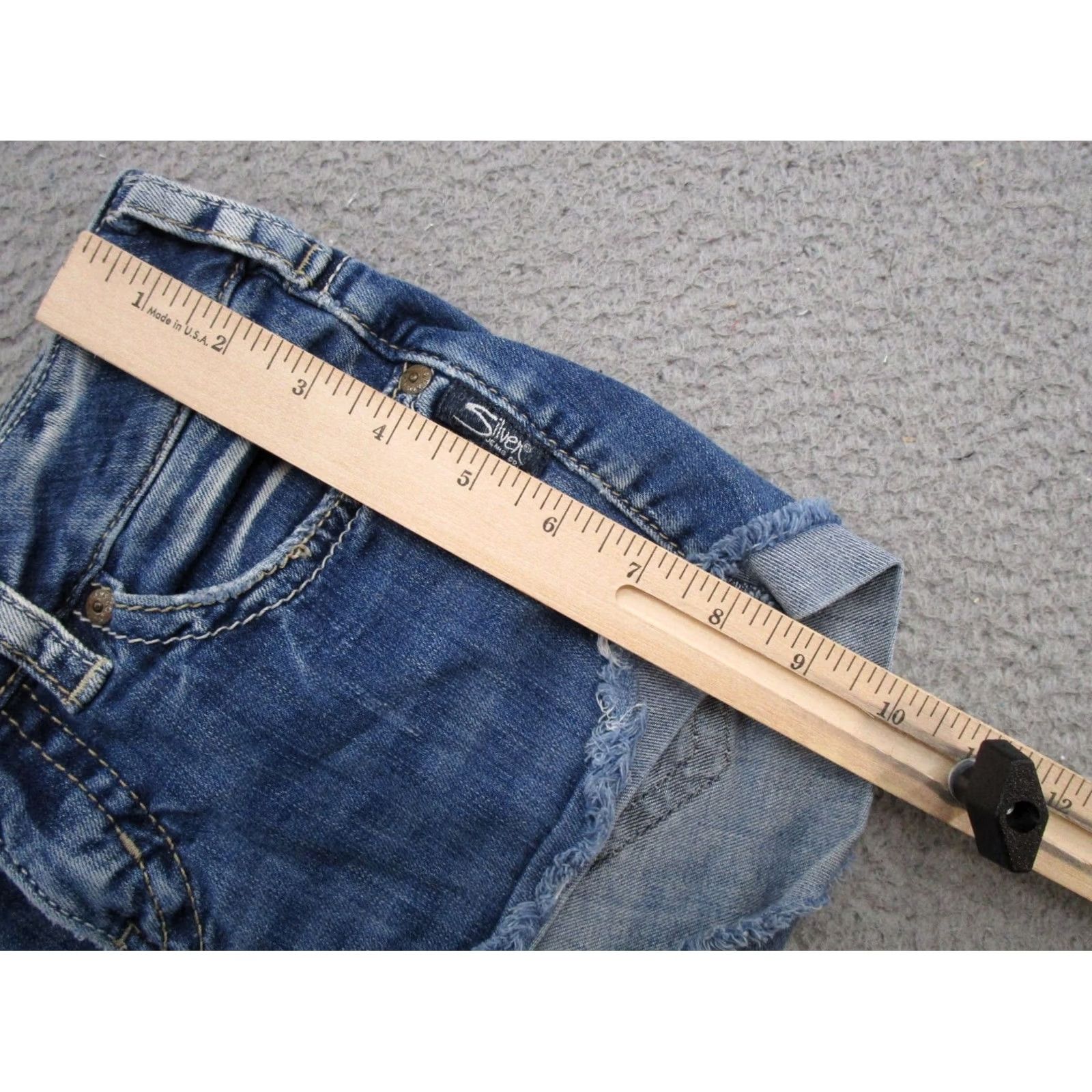 Silver Jeans Co. Silver SUKI Denim Blue Stretch Denim Jean Shorts Size 27 Cut Offs Womens Regular Blue 5-Pocket Basic Vintage: No Size 27" / US 4 / IT 40 - 6 Thumbnail