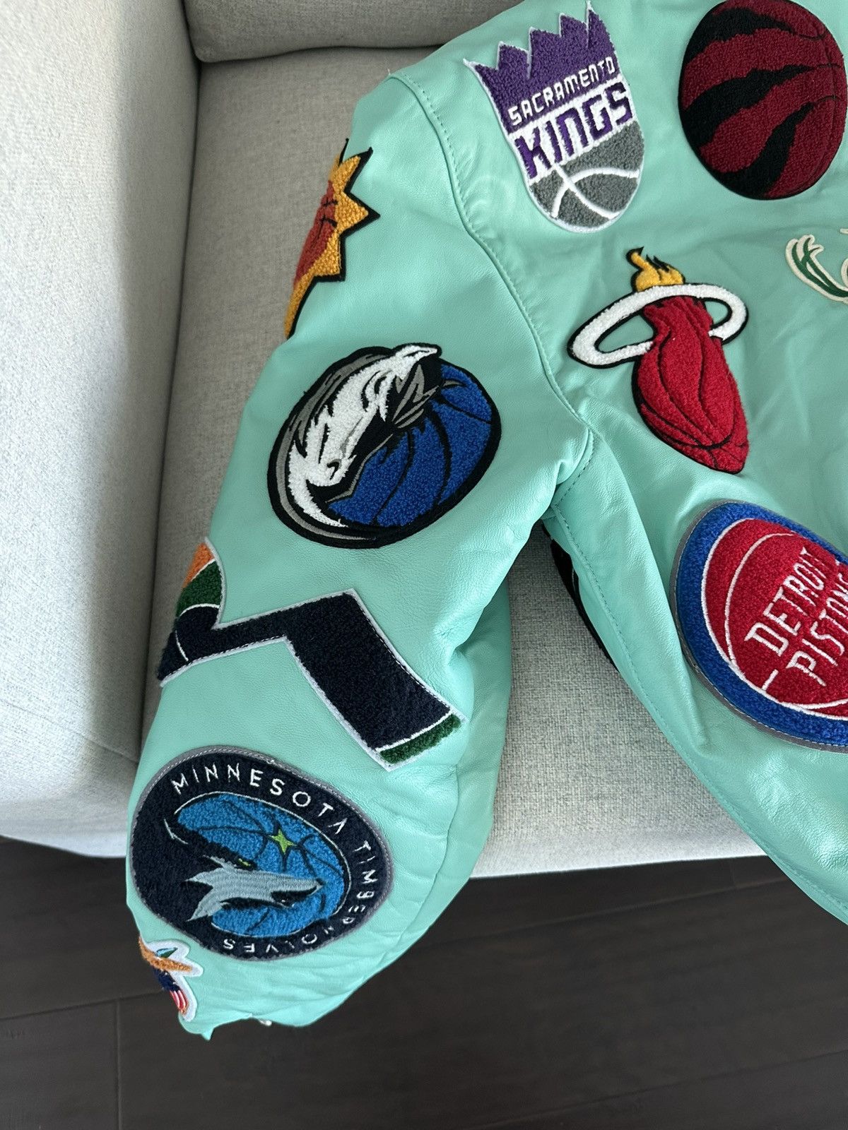 Jeff Hamilton Signed Jeff Hamilton x NBA logo jacket Size US L / EU 52-54 / 3 - 10 Thumbnail