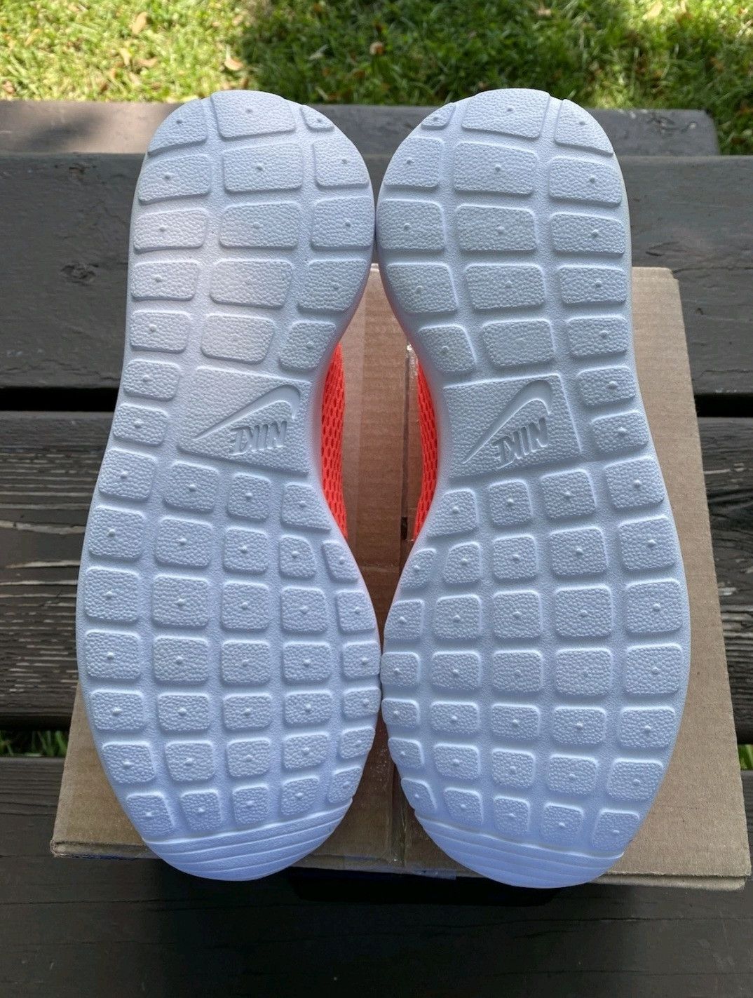 Nike VNDS Nike Roshe One Hyperfuse BR Orange Size 11 Men Size US 11 / EU 44 - 6 Thumbnail