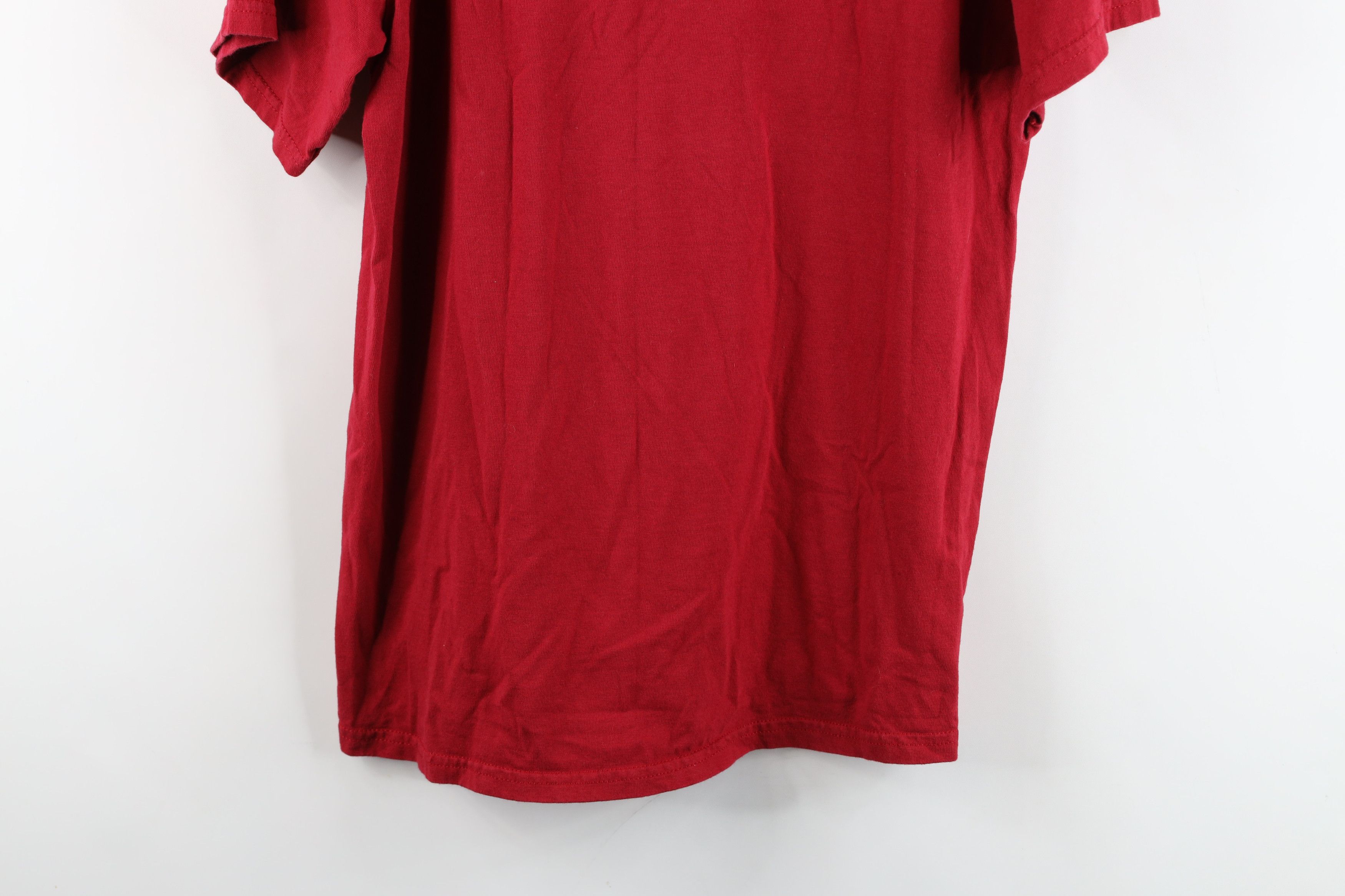 Vintage Vintage Y2K James Cleveland Cavaliers Basketball T-Shirt Size US M / EU 48-50 / 2 - 16 Thumbnail
