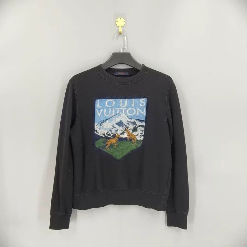 Louis Vuitton Louis Vuitton Flocked Snow Mountain Print Crew Neck Sweats Size US M / EU 48-50 / 2 - 1 Thumbnail